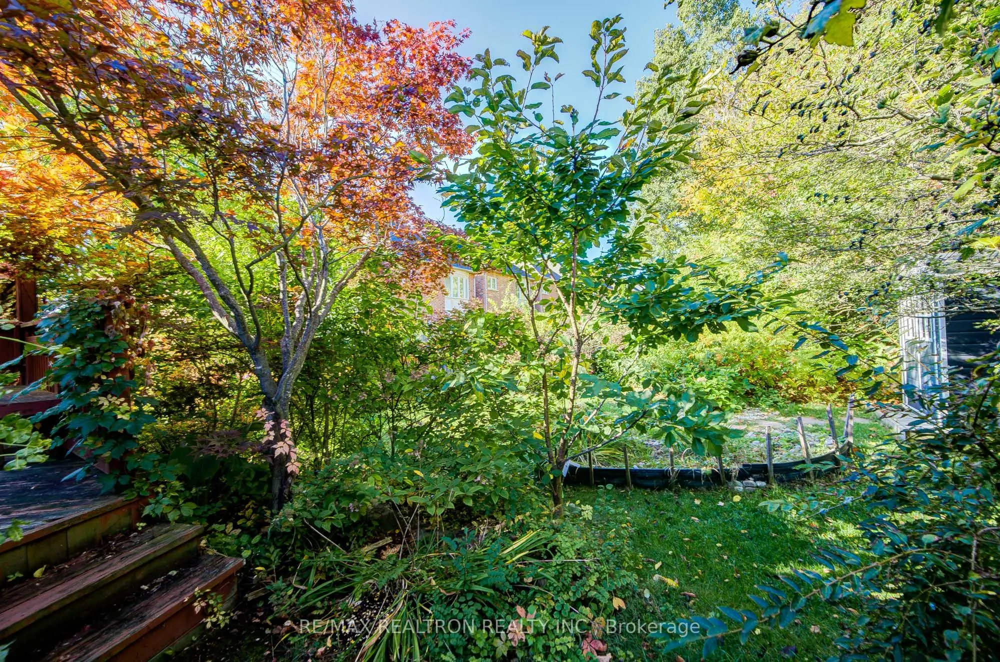 8 Harvest Court