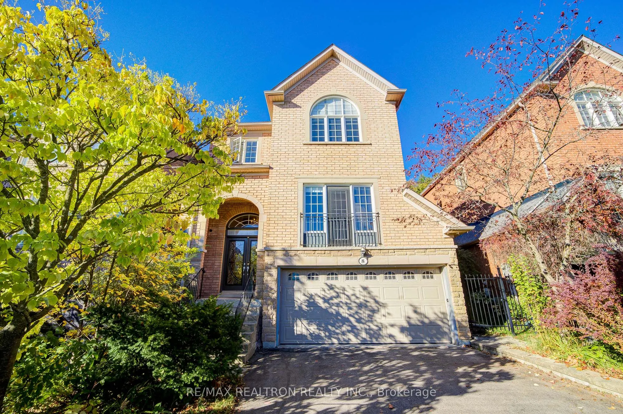 8 Harvest Court