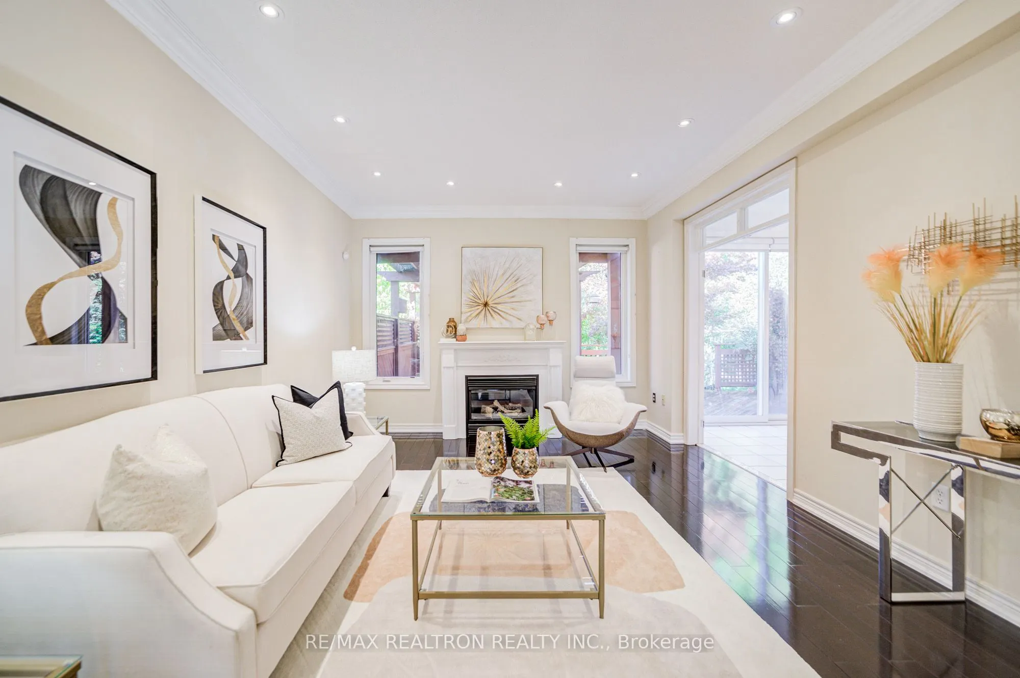 8 Harvest Court