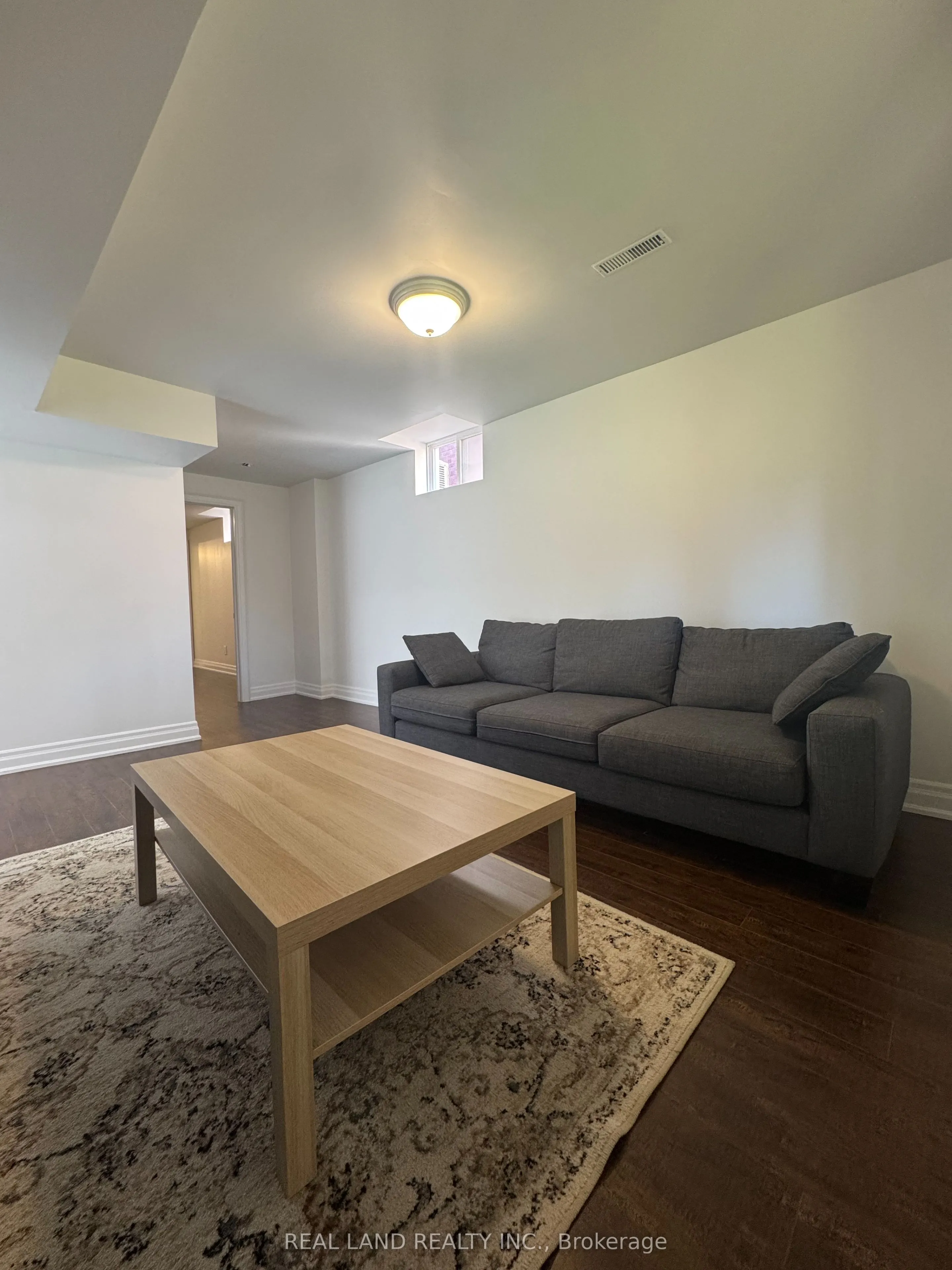 29 Mayfair Court