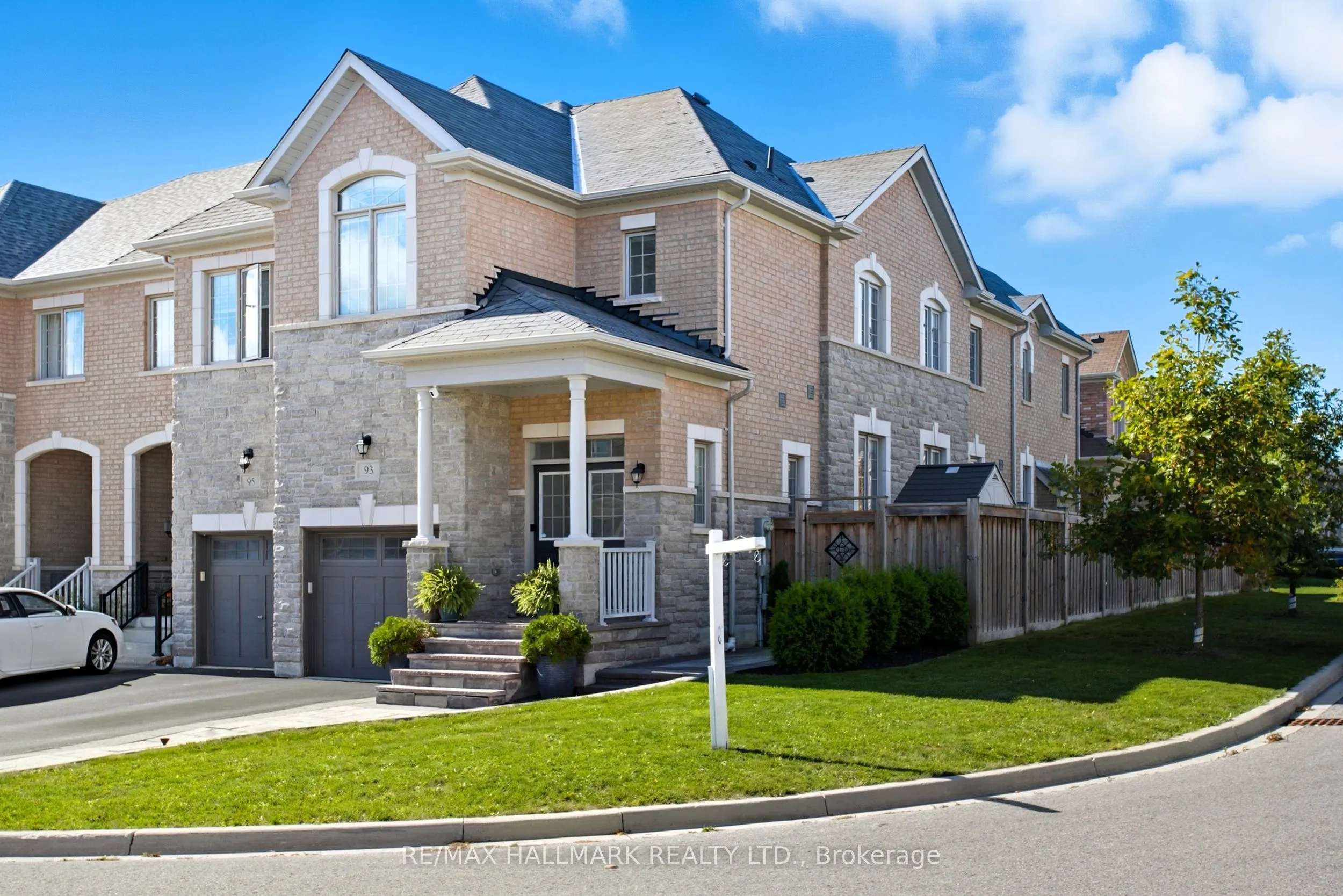93 Port Arthur Crescent