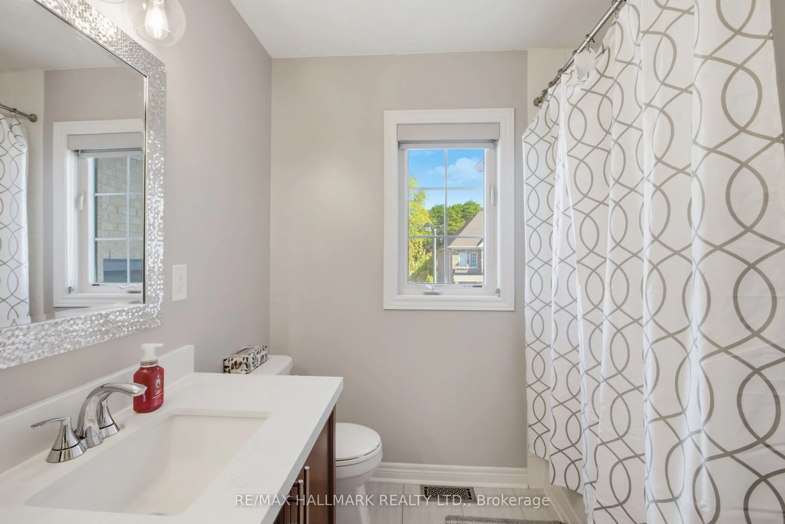 93 Port Arthur Crescent