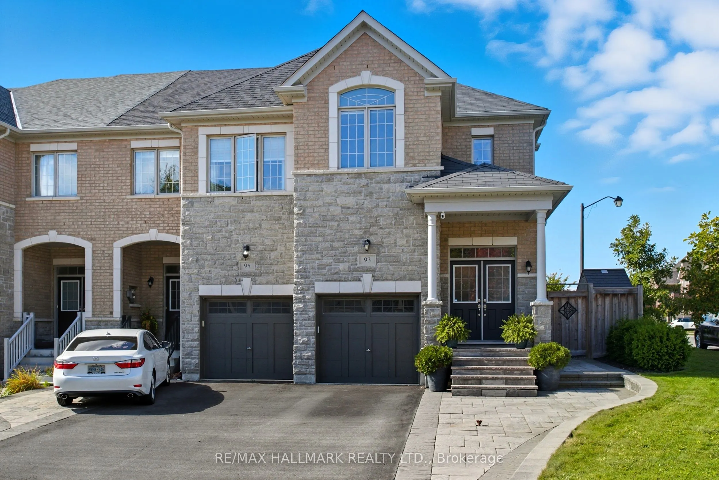 93 Port Arthur Crescent