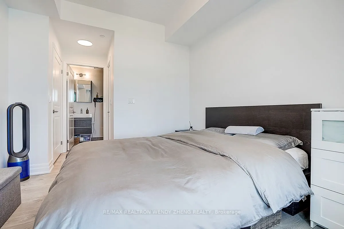 10 Rouge Valley Drive W, #1406