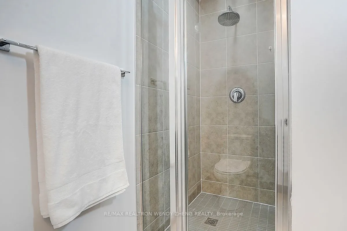 10 Rouge Valley Drive W, #1406