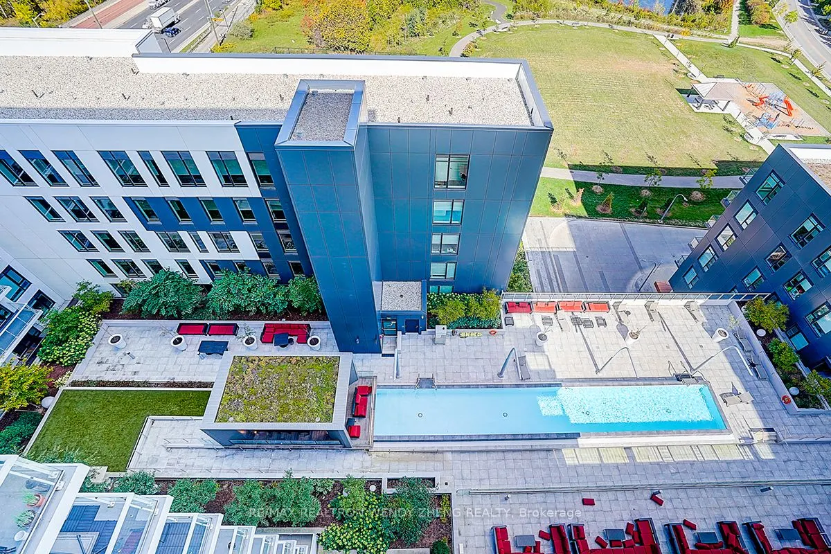 10 Rouge Valley Drive W, #1406