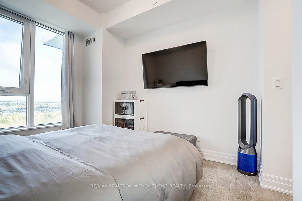 10 Rouge Valley Drive W, #1406