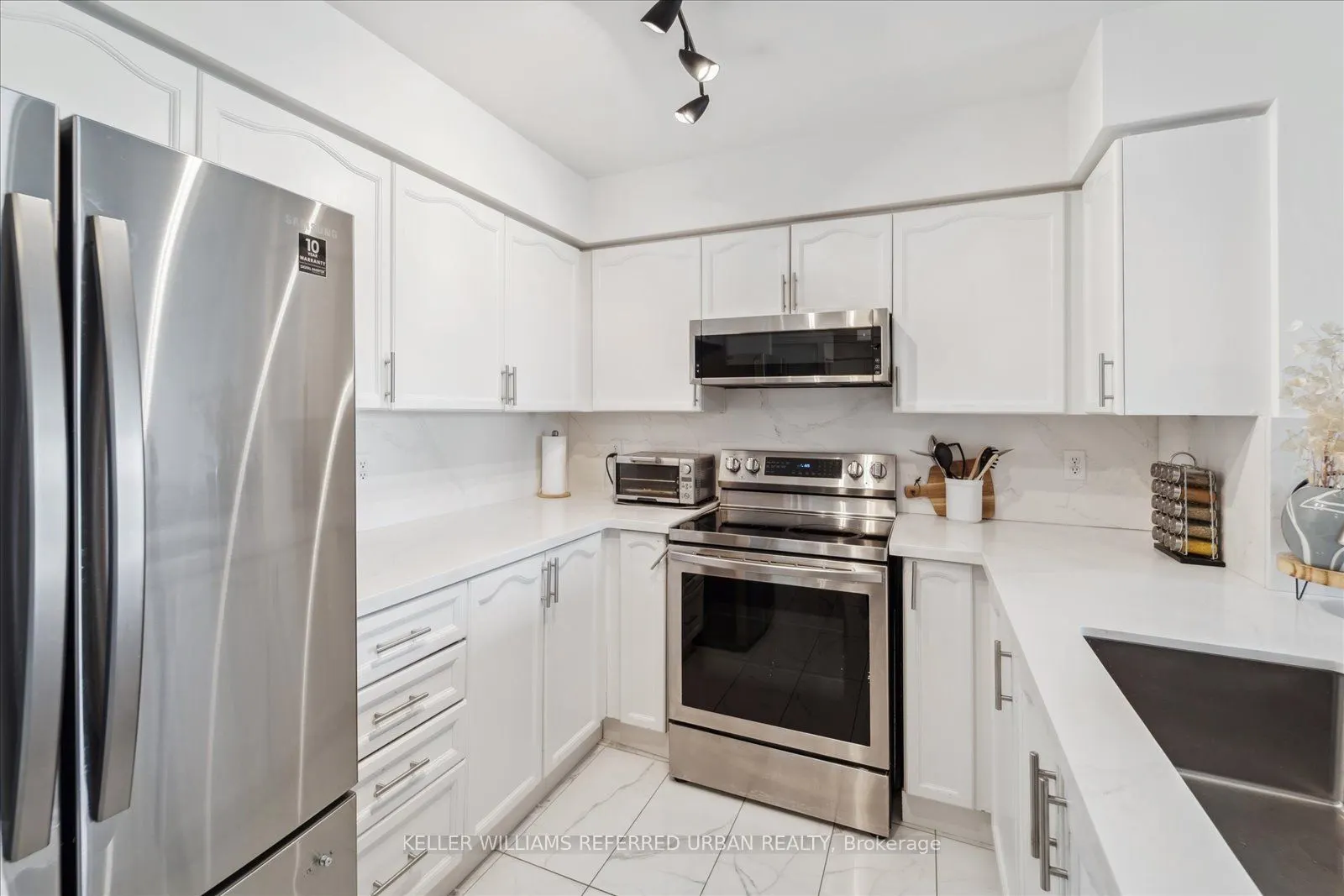 3 Ellesmere Street, #605