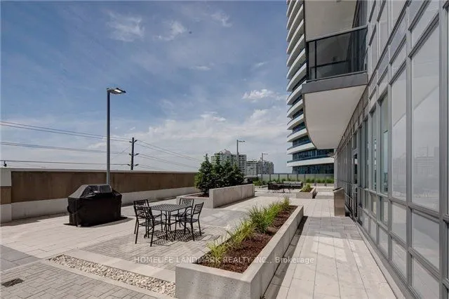 7161 Yonge Street, #2322