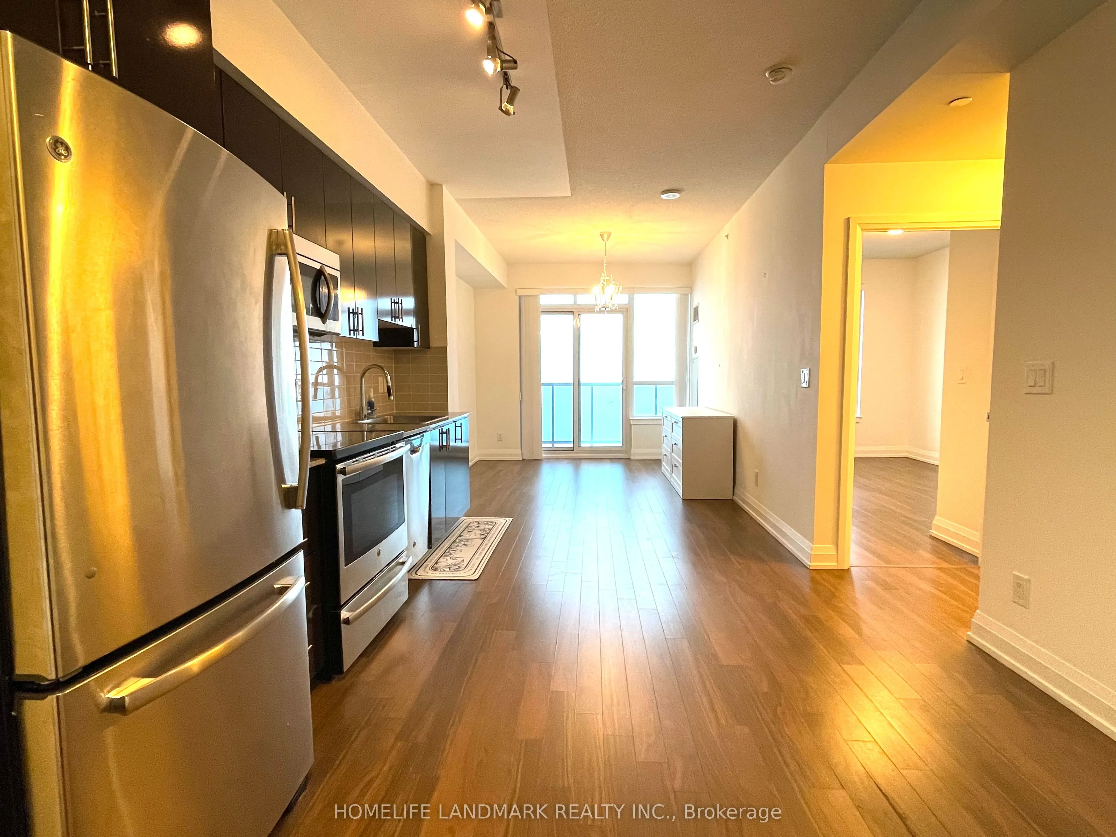 7161 Yonge Street, #2322