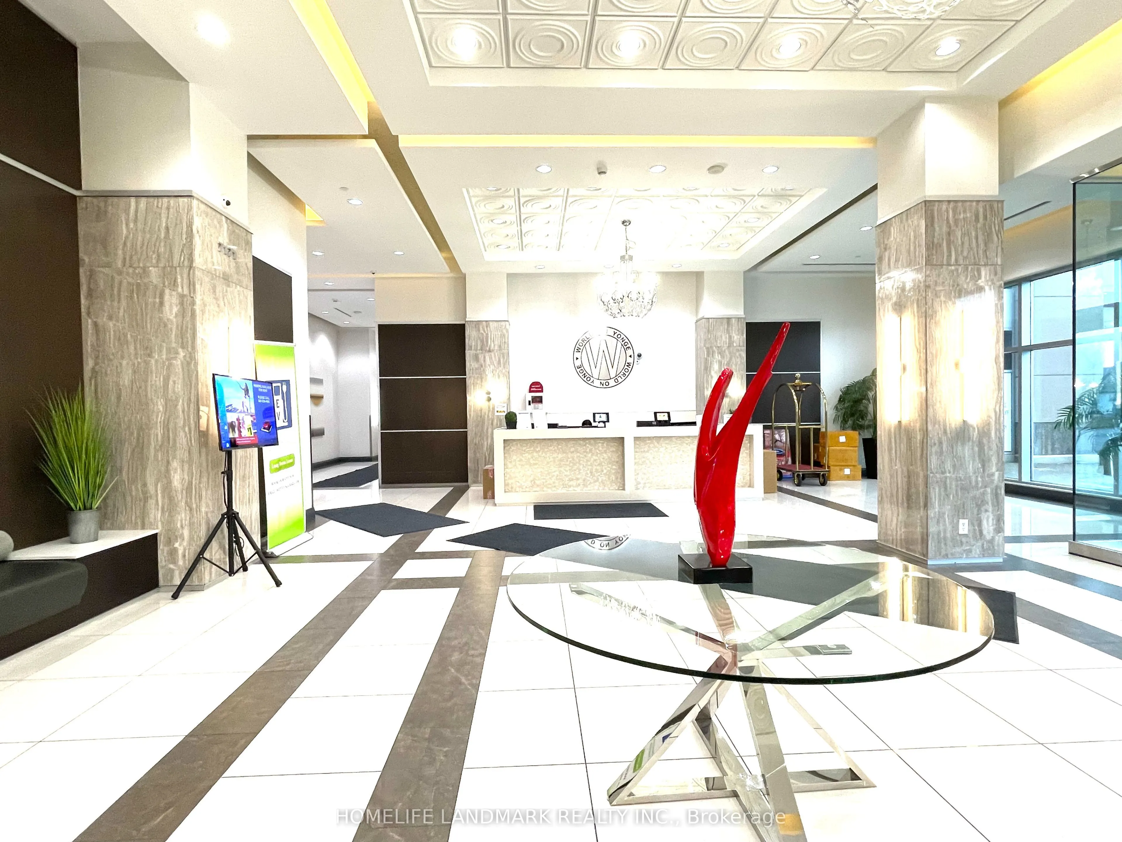 7161 Yonge Street, #2322
