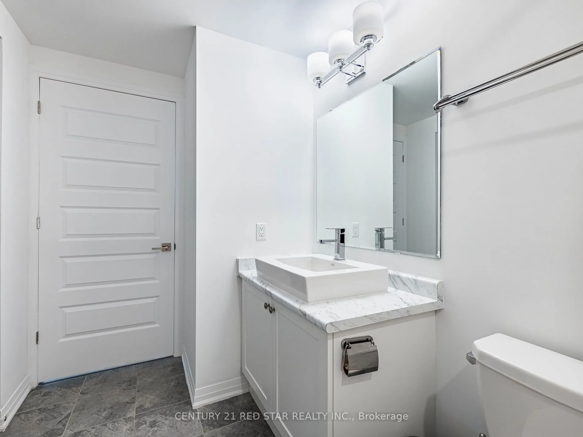 58 Adam Sellers Street, #417