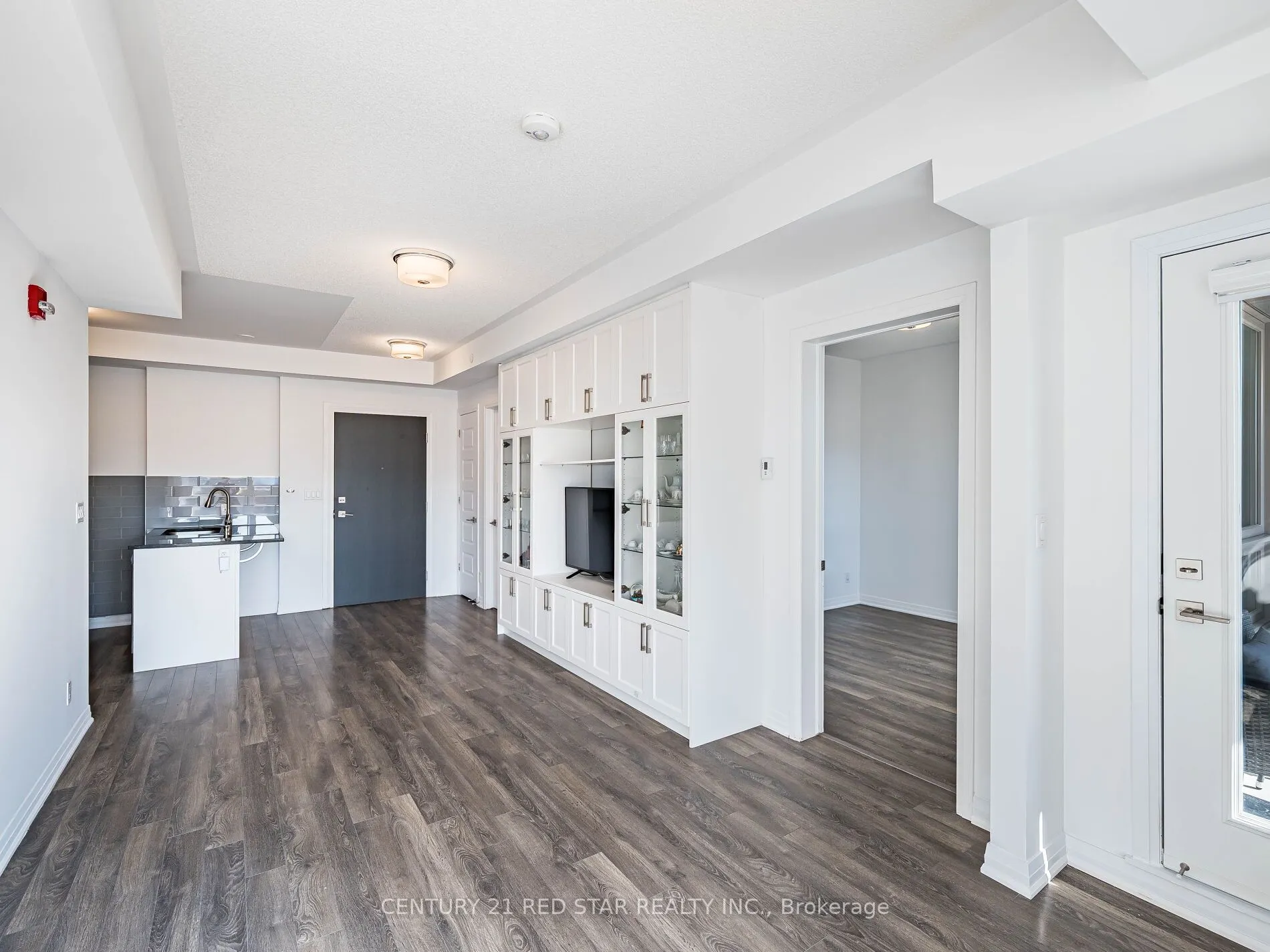 58 Adam Sellers Street, #417