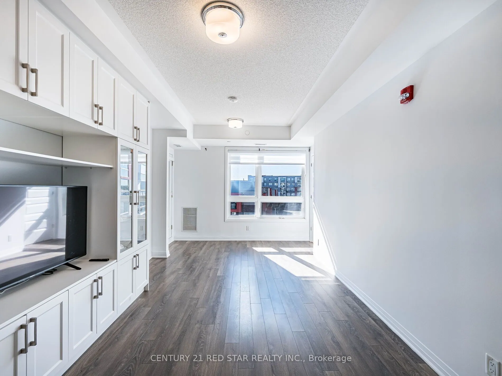 58 Adam Sellers Street, #417