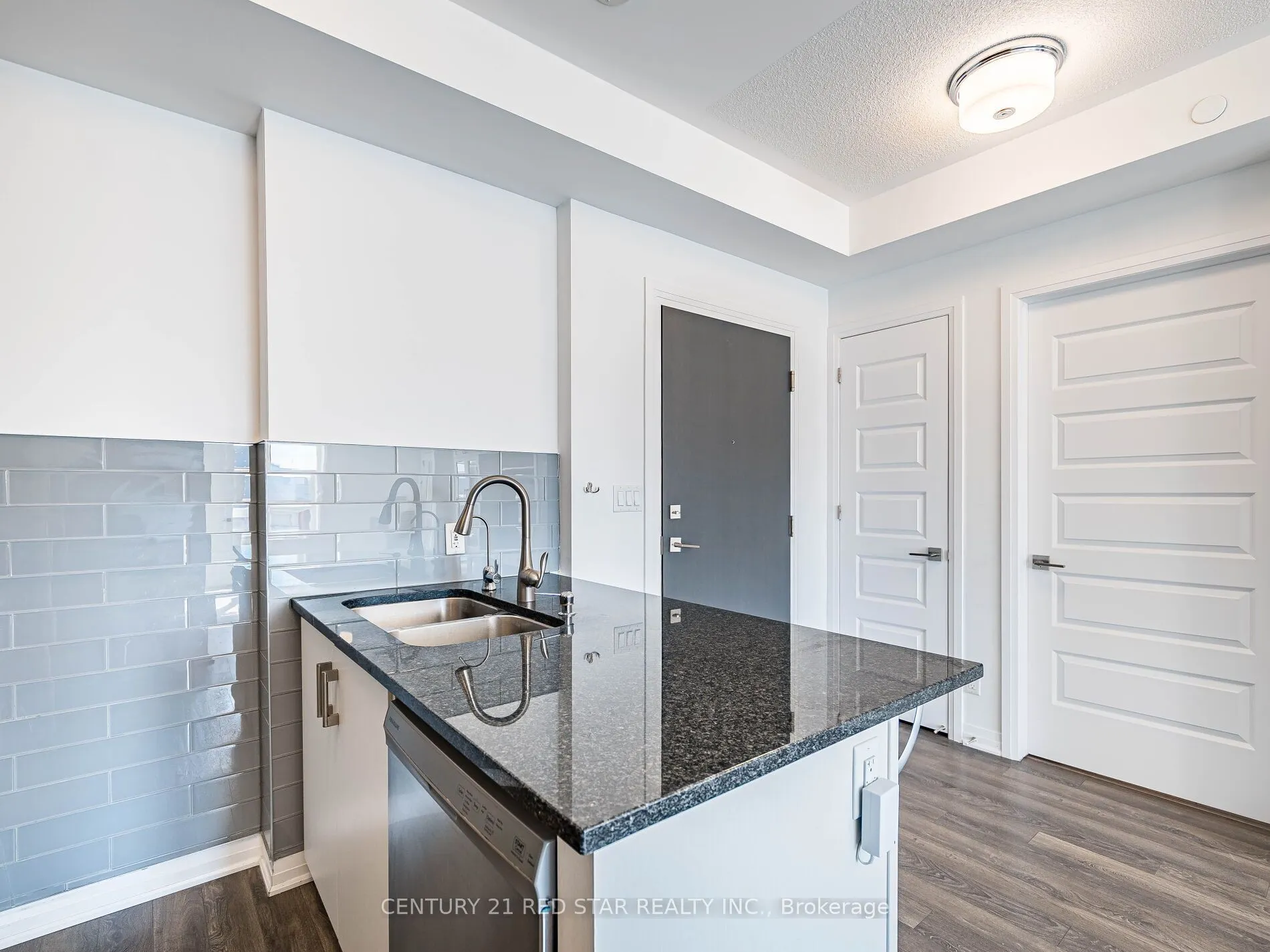 58 Adam Sellers Street, #417