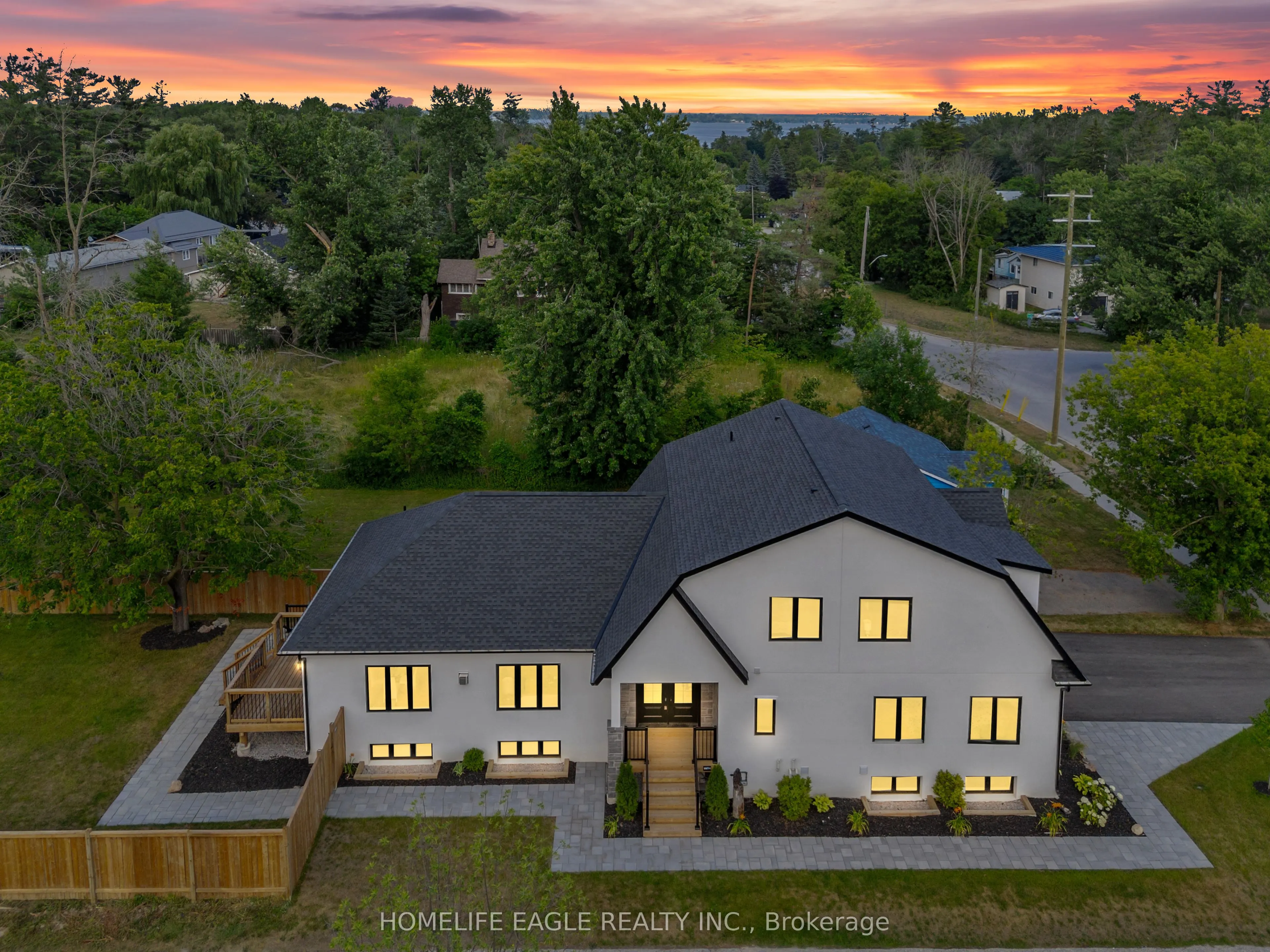 1242 Killarney Beach Road