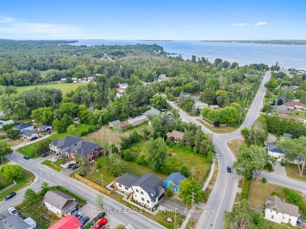 1242 Killarney Beach Road