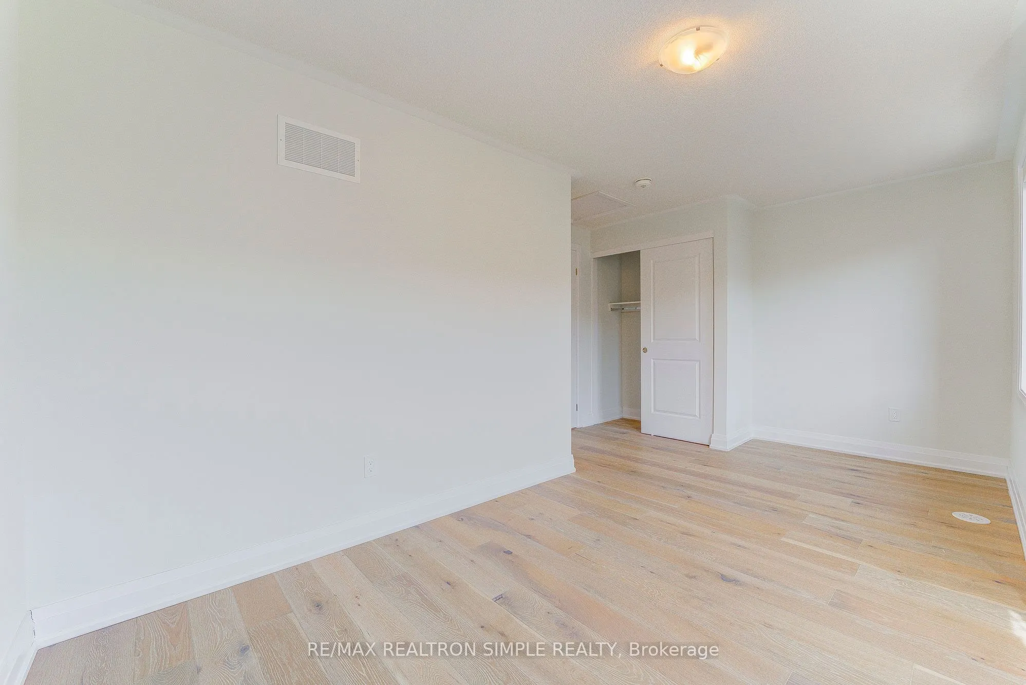 20 Maybank Lane