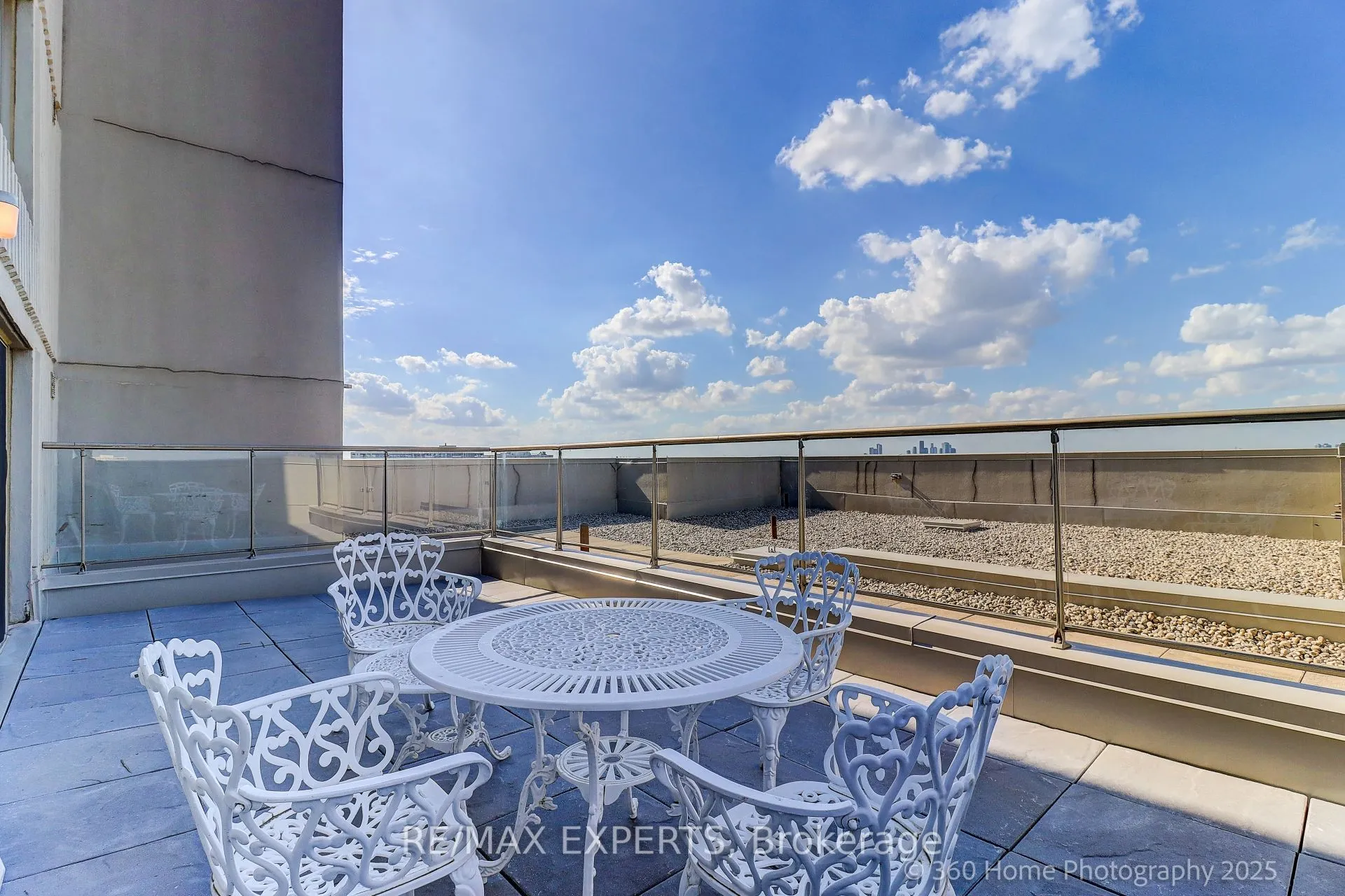 7 Townsgate Drive, #1603