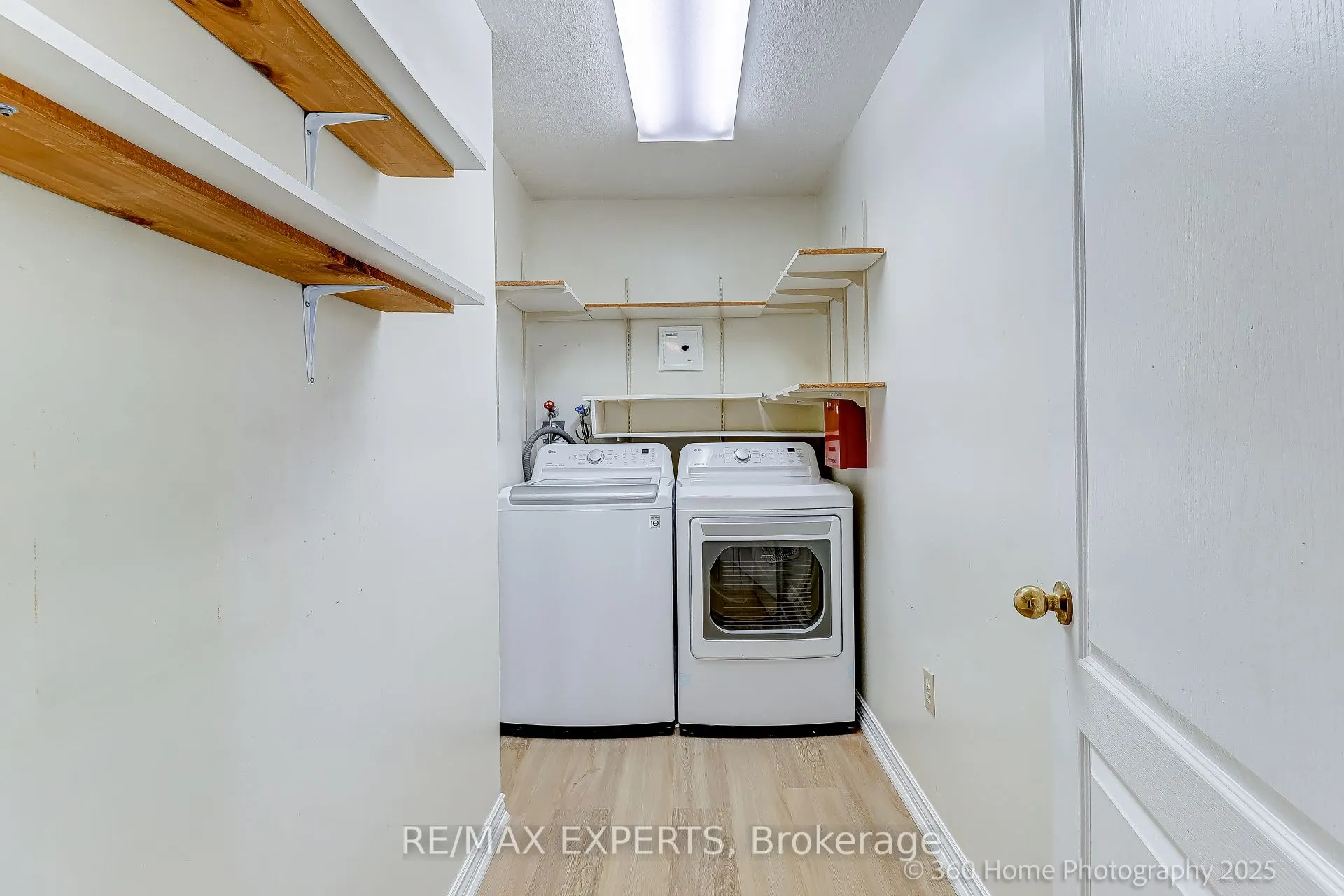 7 Townsgate Drive, #1603