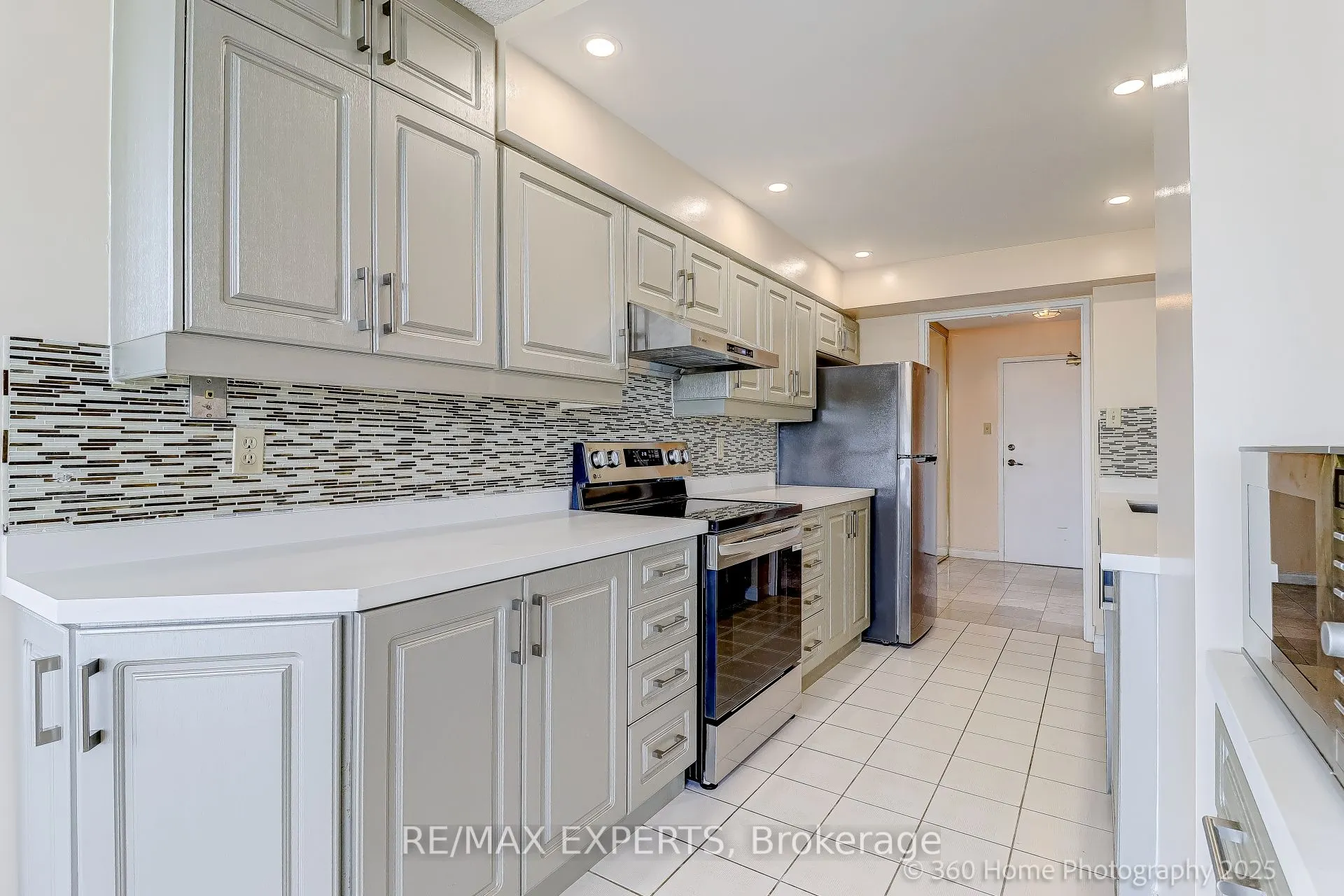 7 Townsgate Drive, #1603
