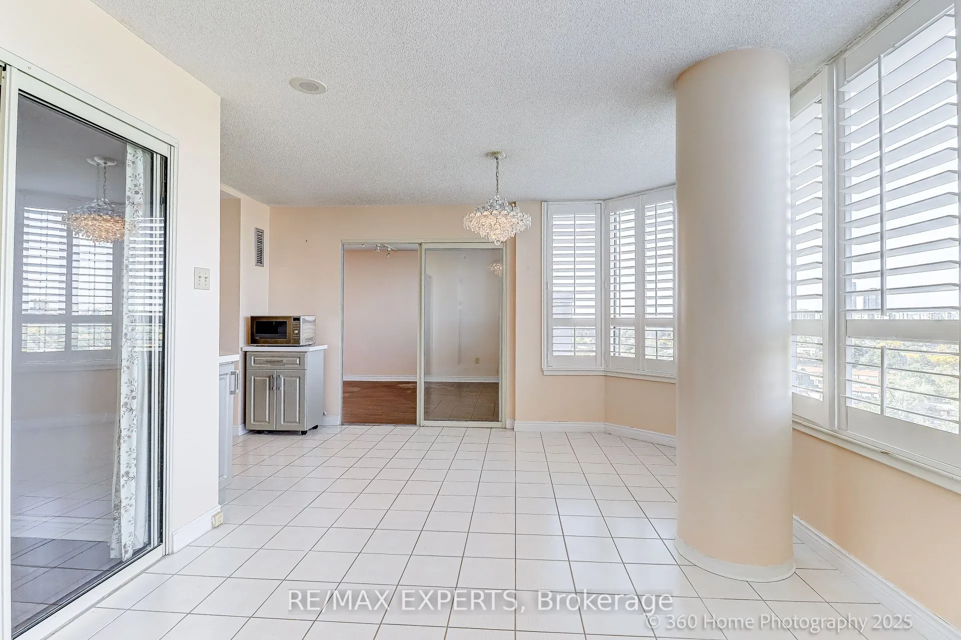 7 Townsgate Drive, #1603