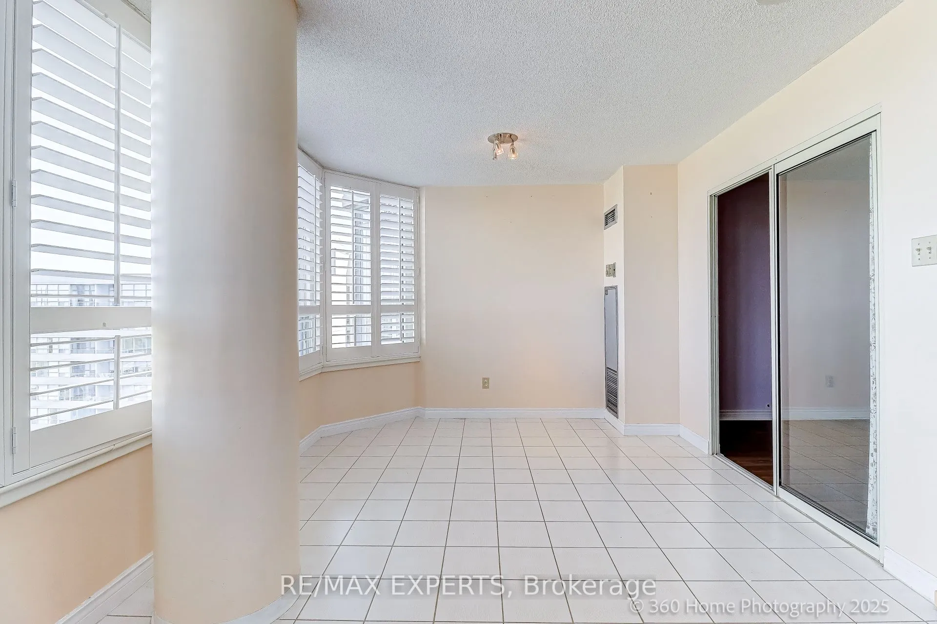 7 Townsgate Drive, #1603