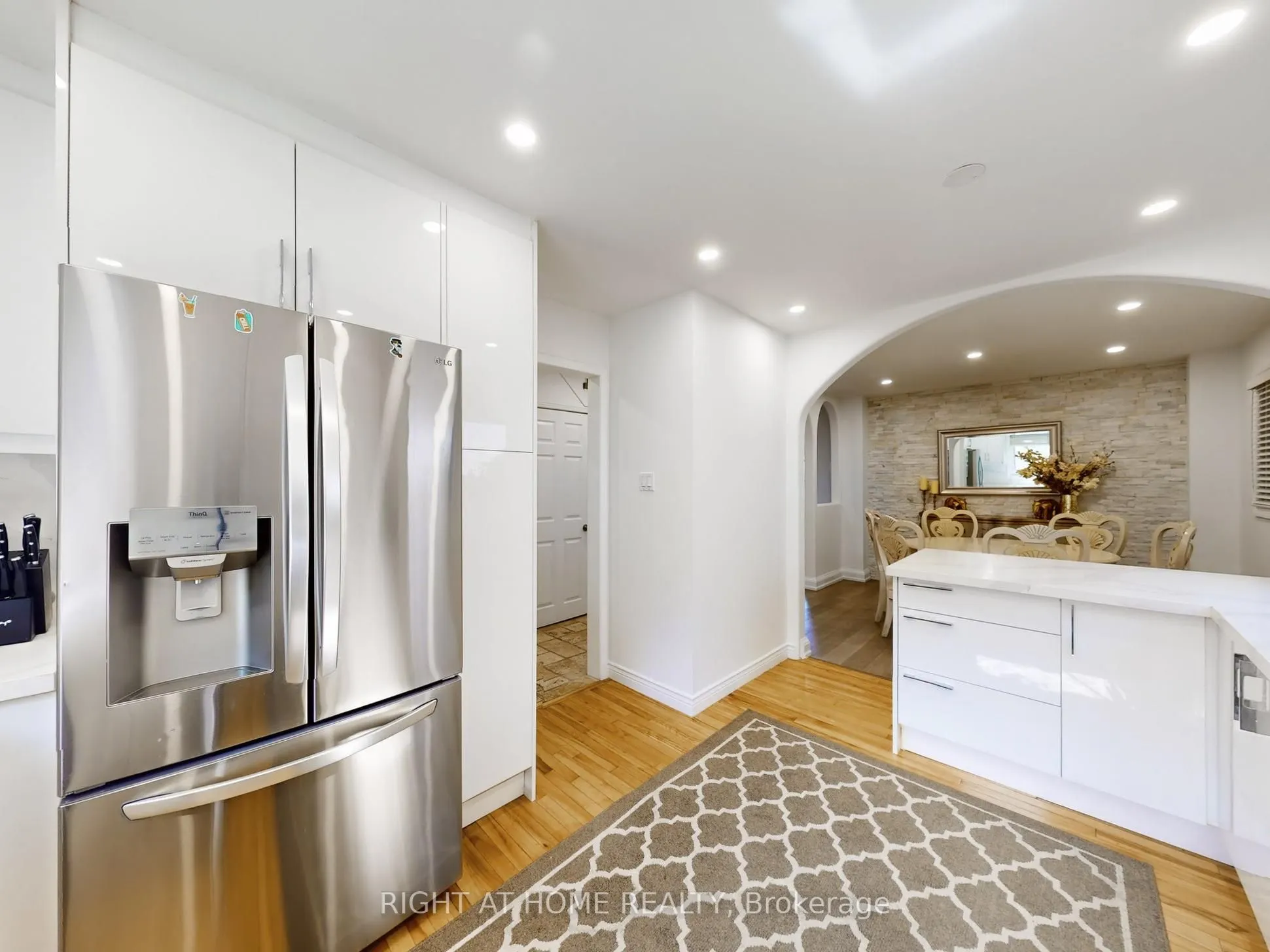 828 Leslie Valley Drive