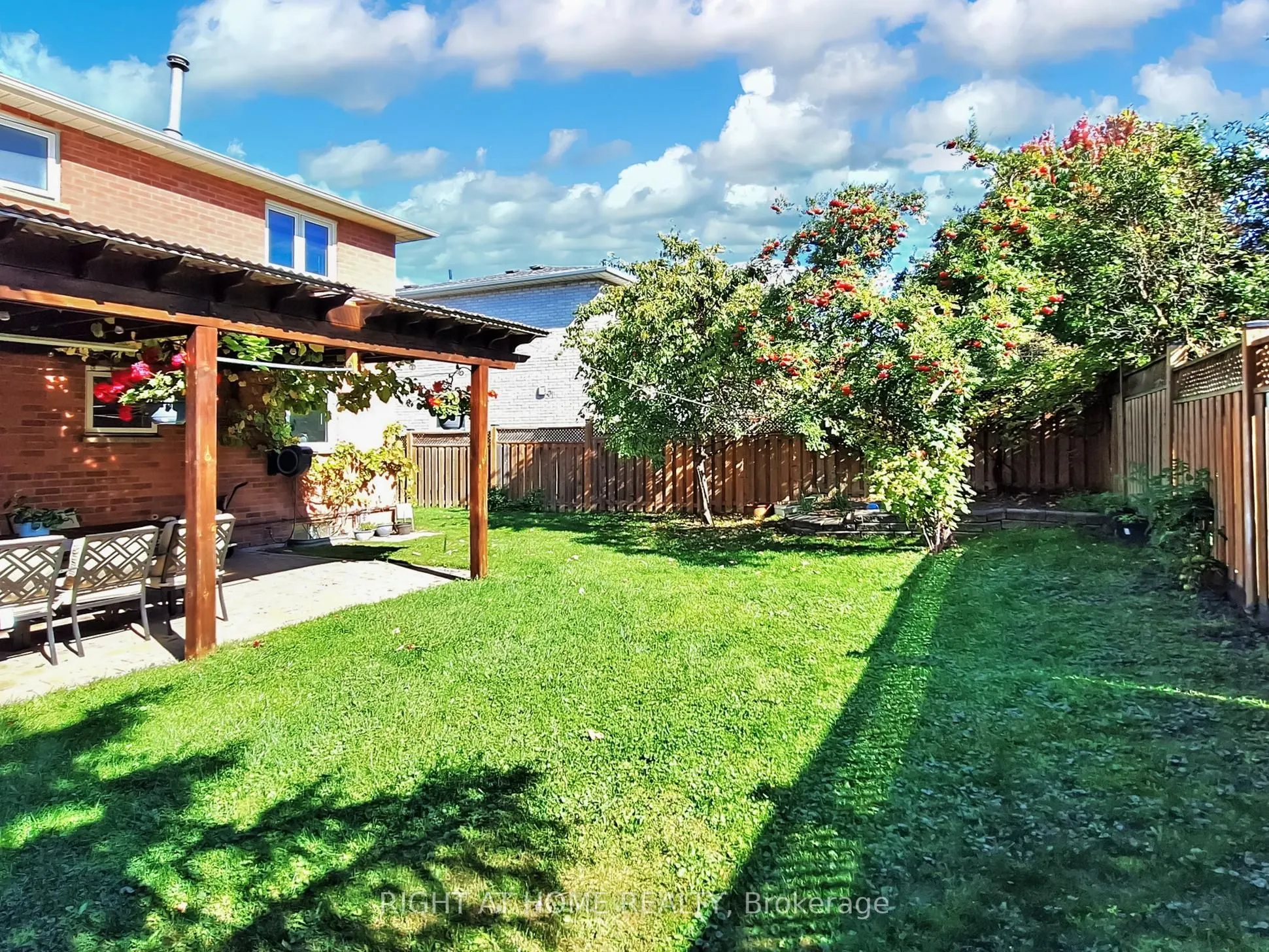 828 Leslie Valley Drive
