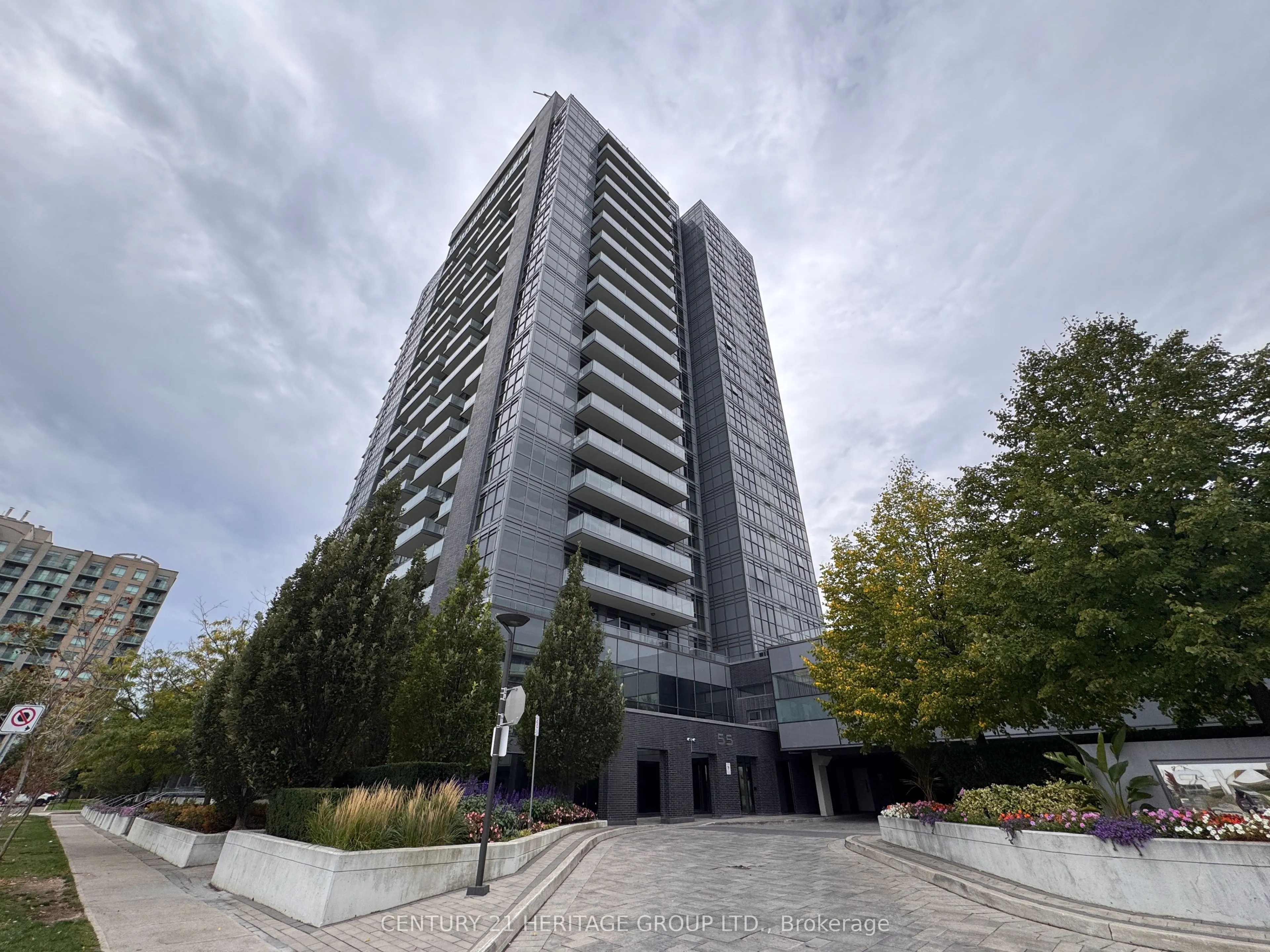 55 Oneida Crescent, #709