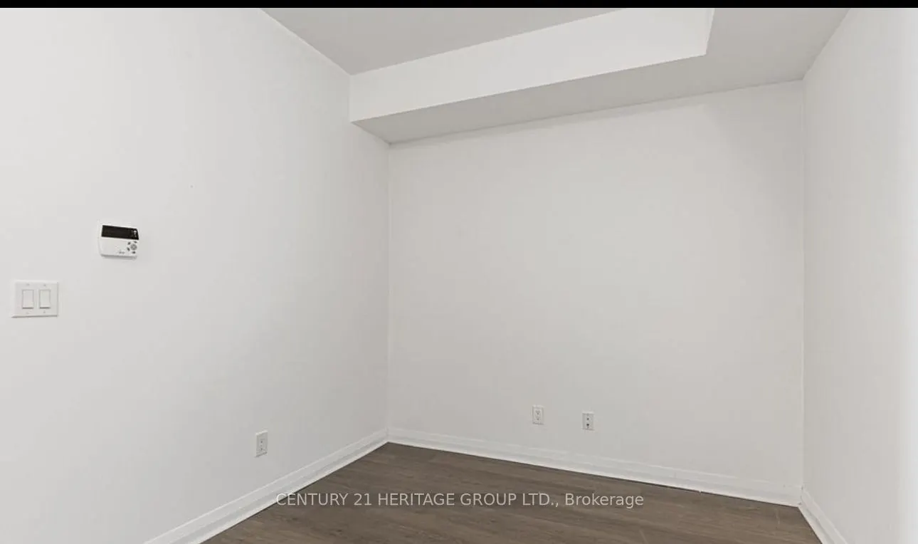 55 Oneida Crescent, #709