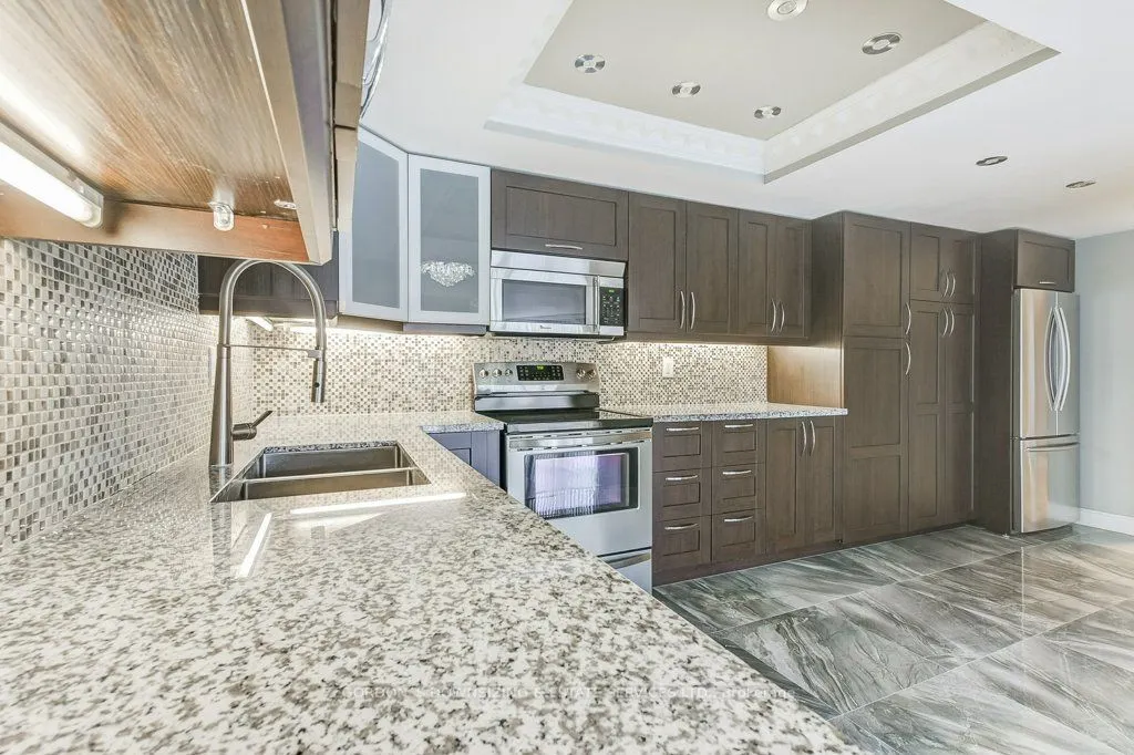 5 Weldrick Road W, #306