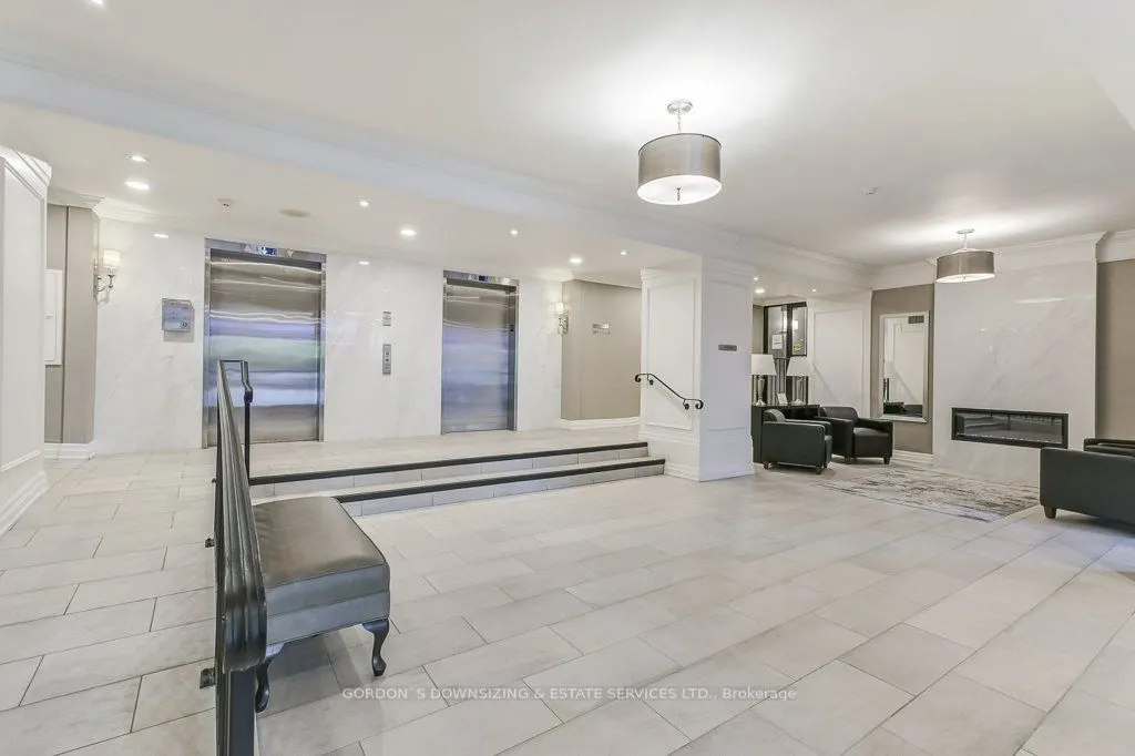 5 Weldrick Road W, #306
