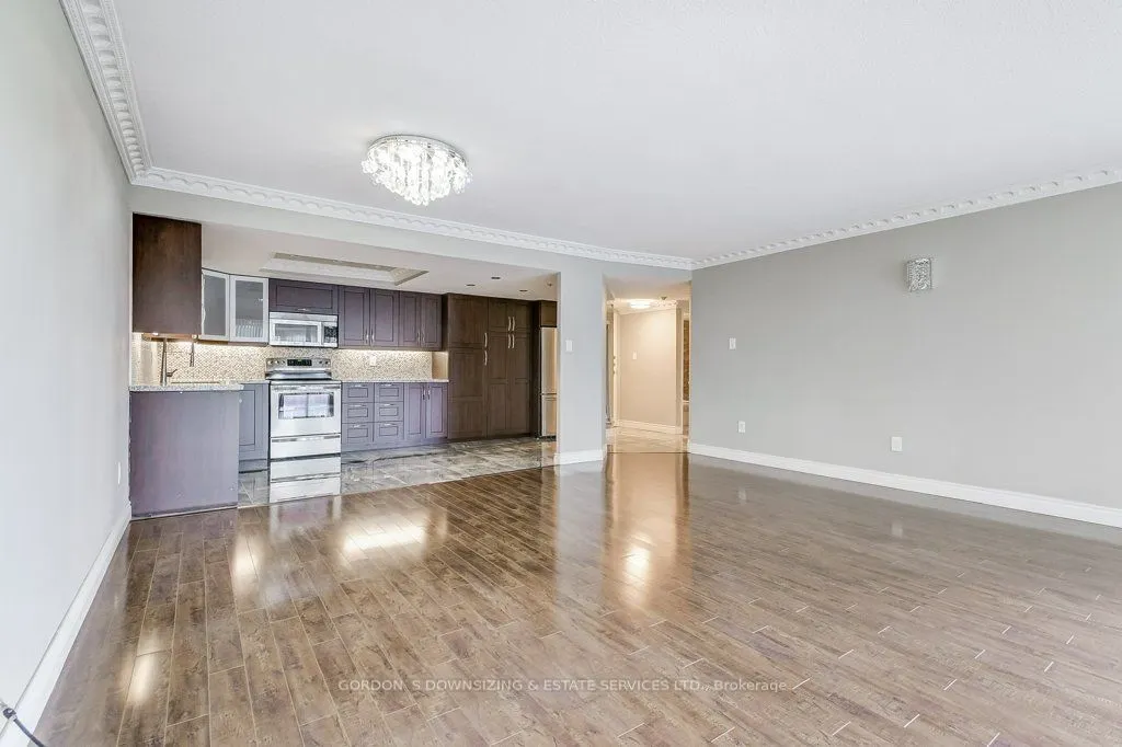 5 Weldrick Road W, #306