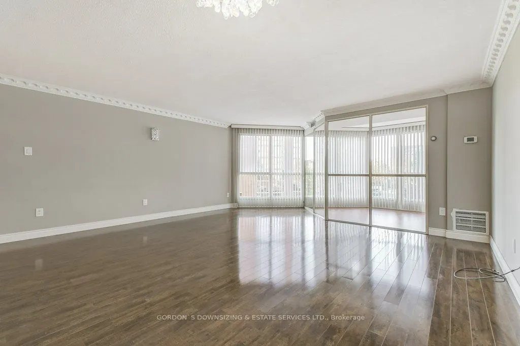 5 Weldrick Road W, #306