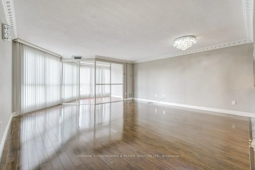 5 Weldrick Road W, #306