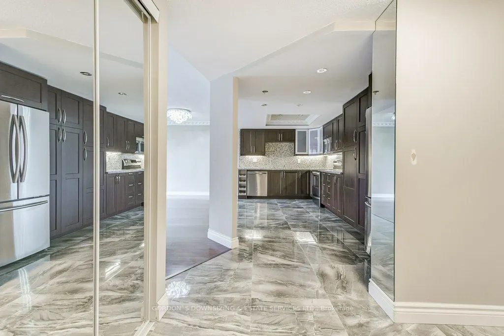 5 Weldrick Road W, #306