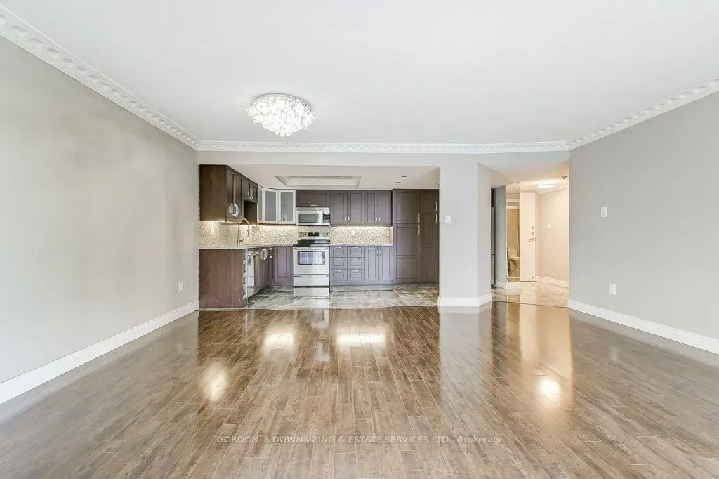 5 Weldrick Road W, #306