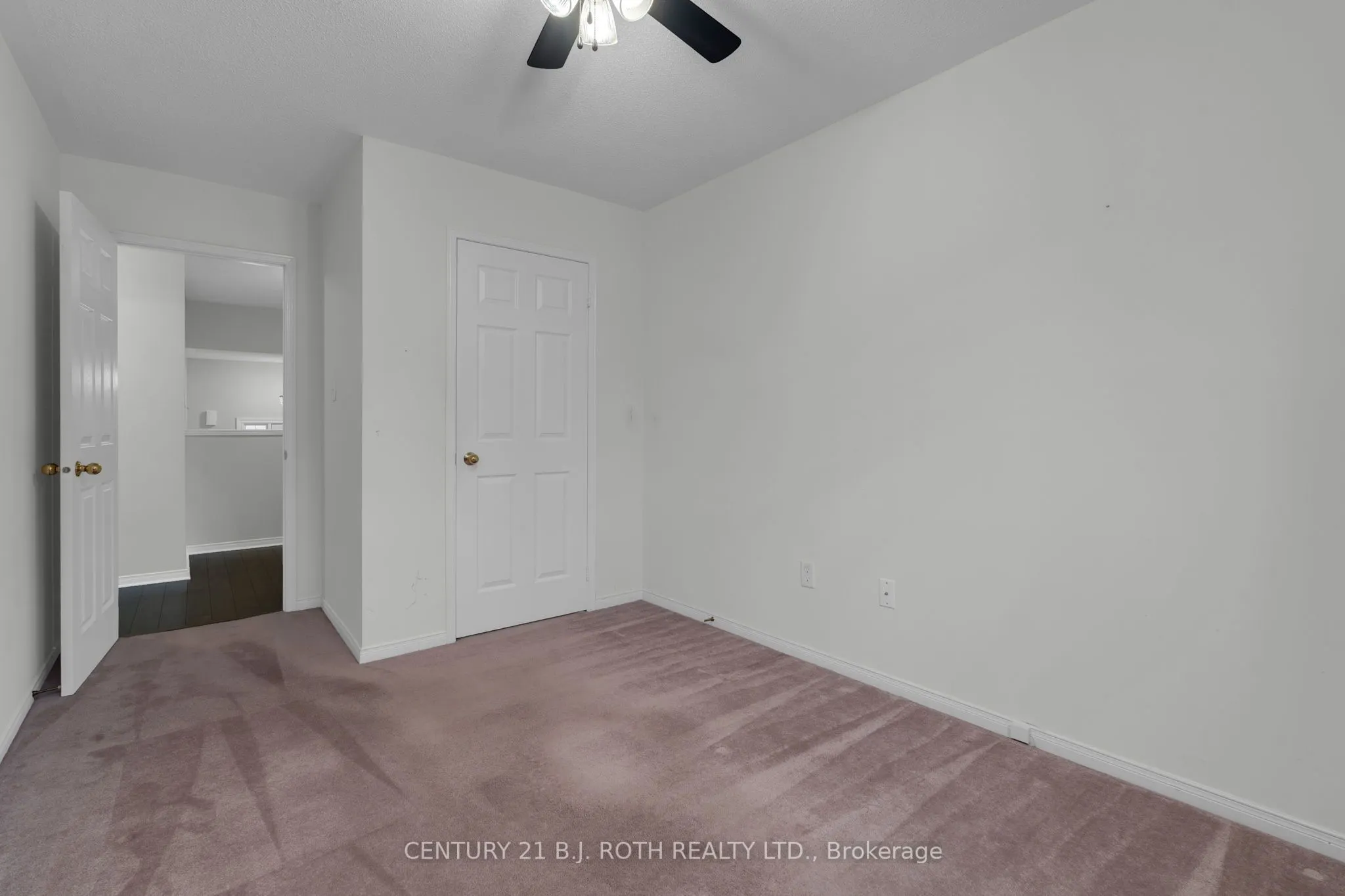 14 Stonemount Crescent