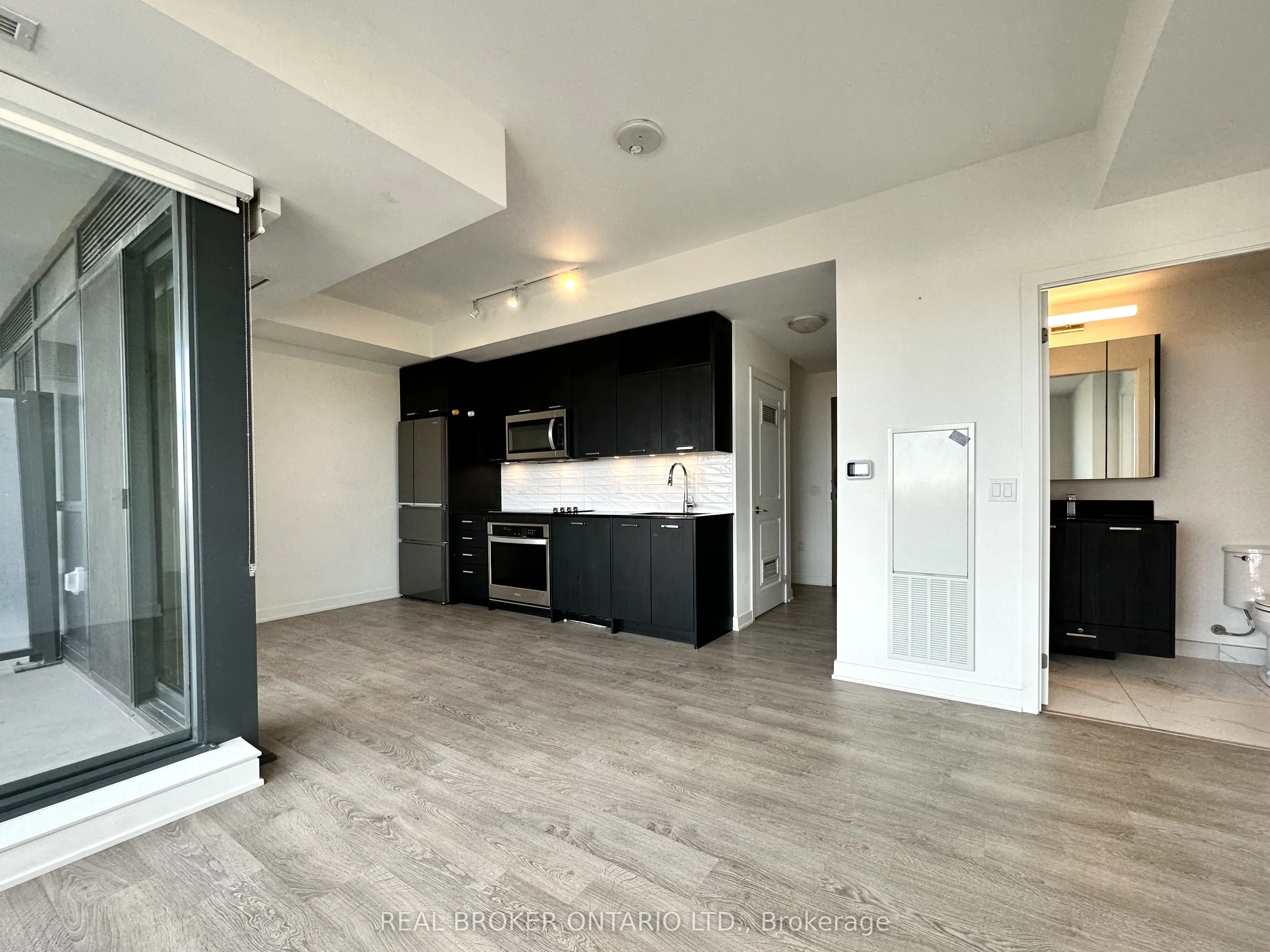 120 Eagle Rock Way, #409