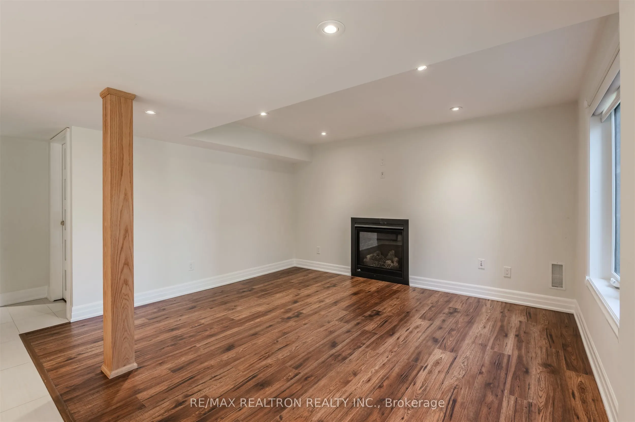 691 Shanahan Boulevard, #Lower
