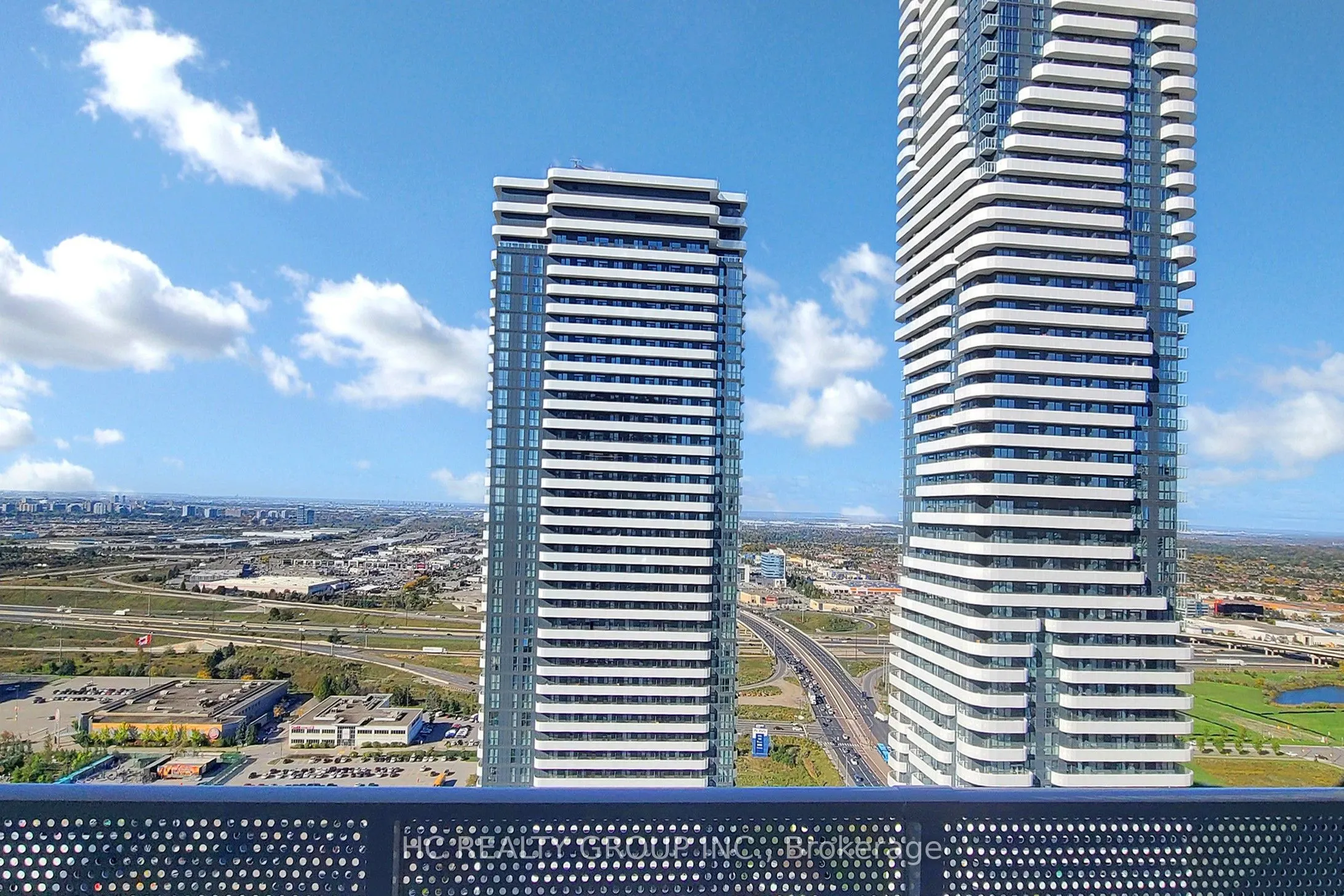 28 Interchange Way, #3816