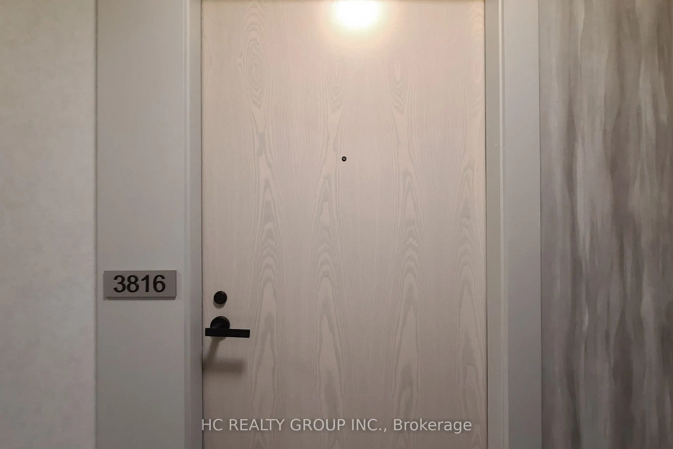 28 Interchange Way, #3816