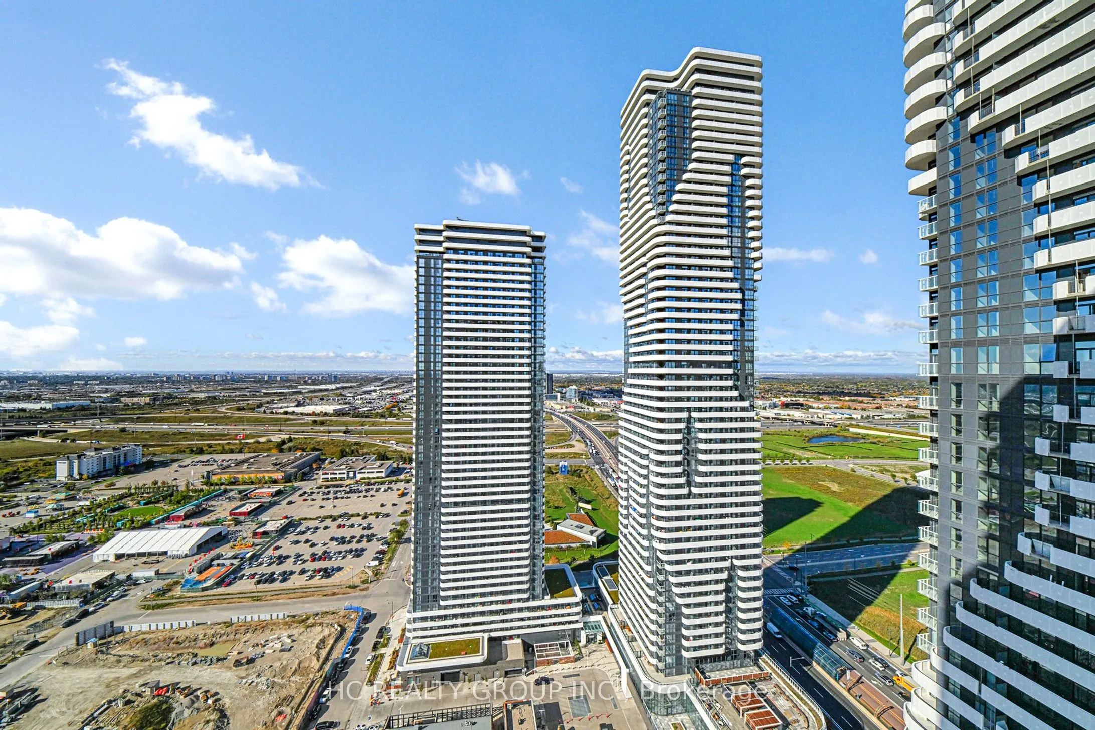 28 Interchange Way, #3816