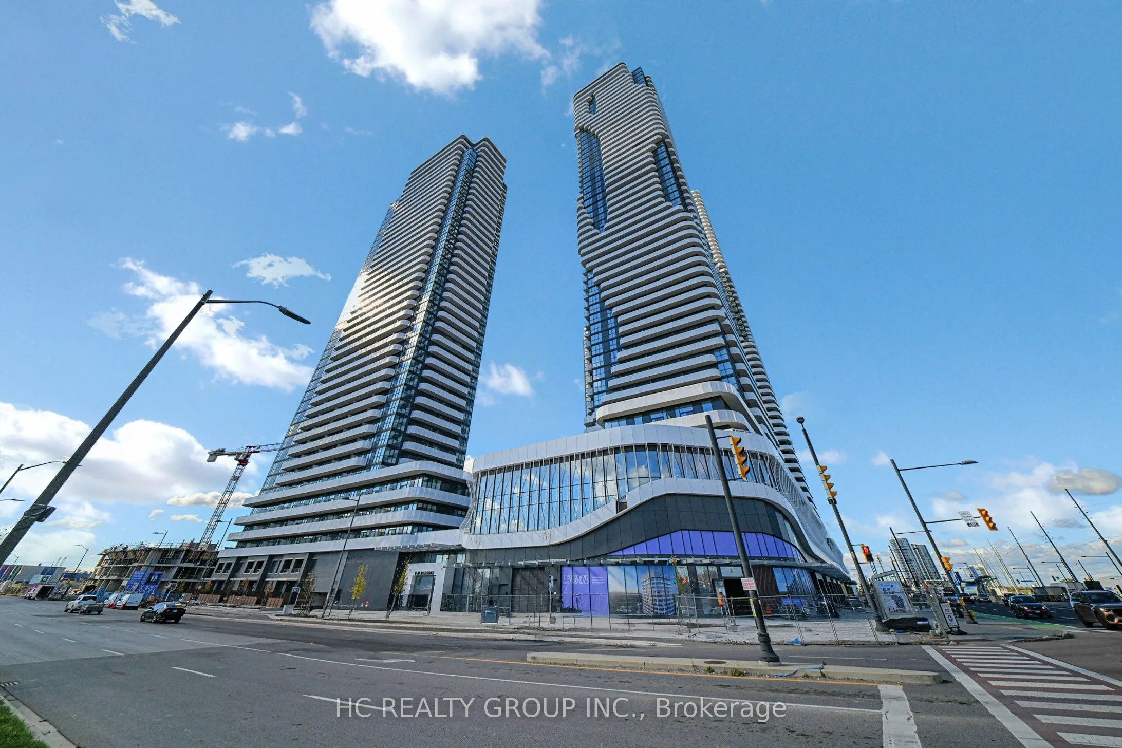 28 Interchange Way, #3816