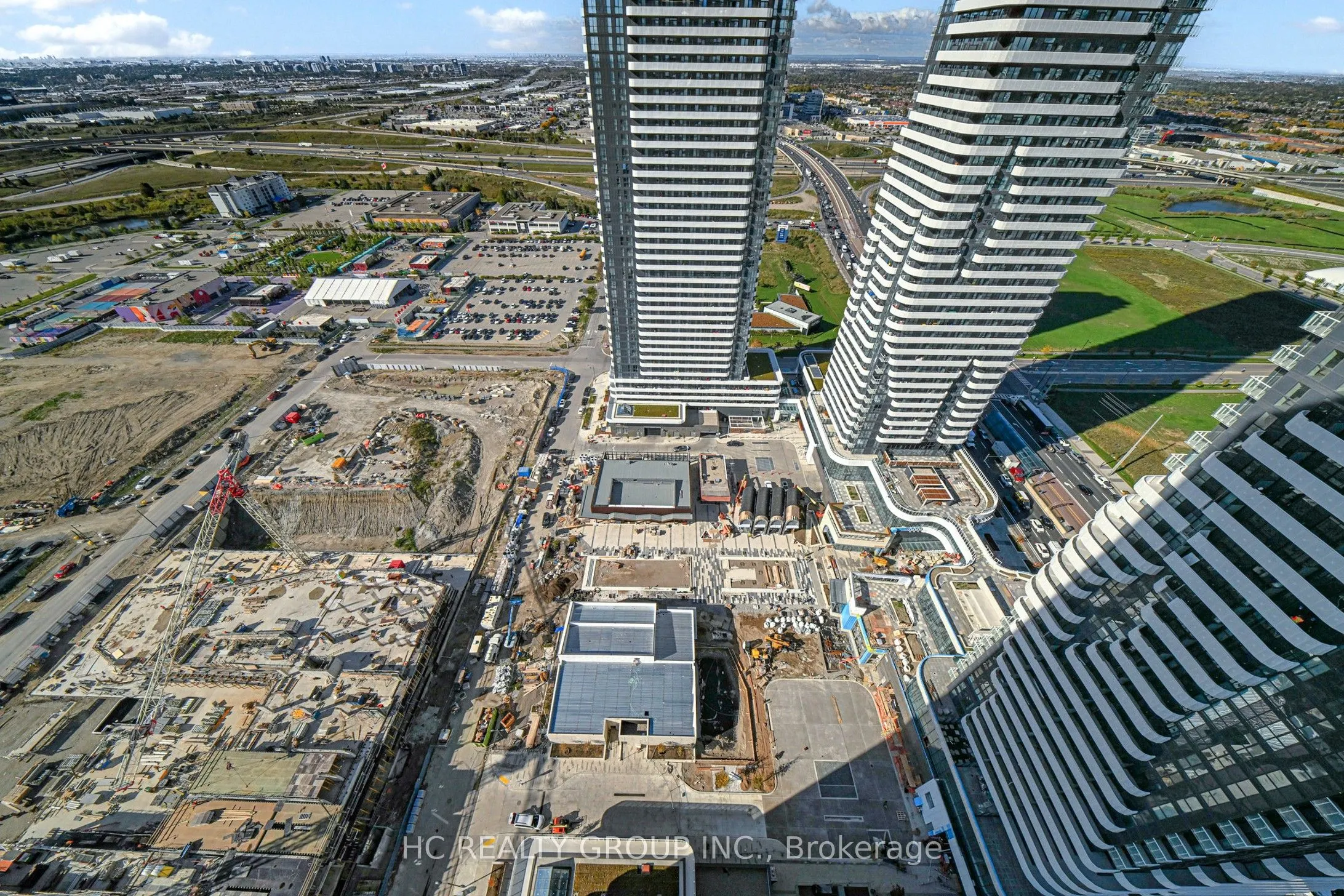 28 Interchange Way, #3816