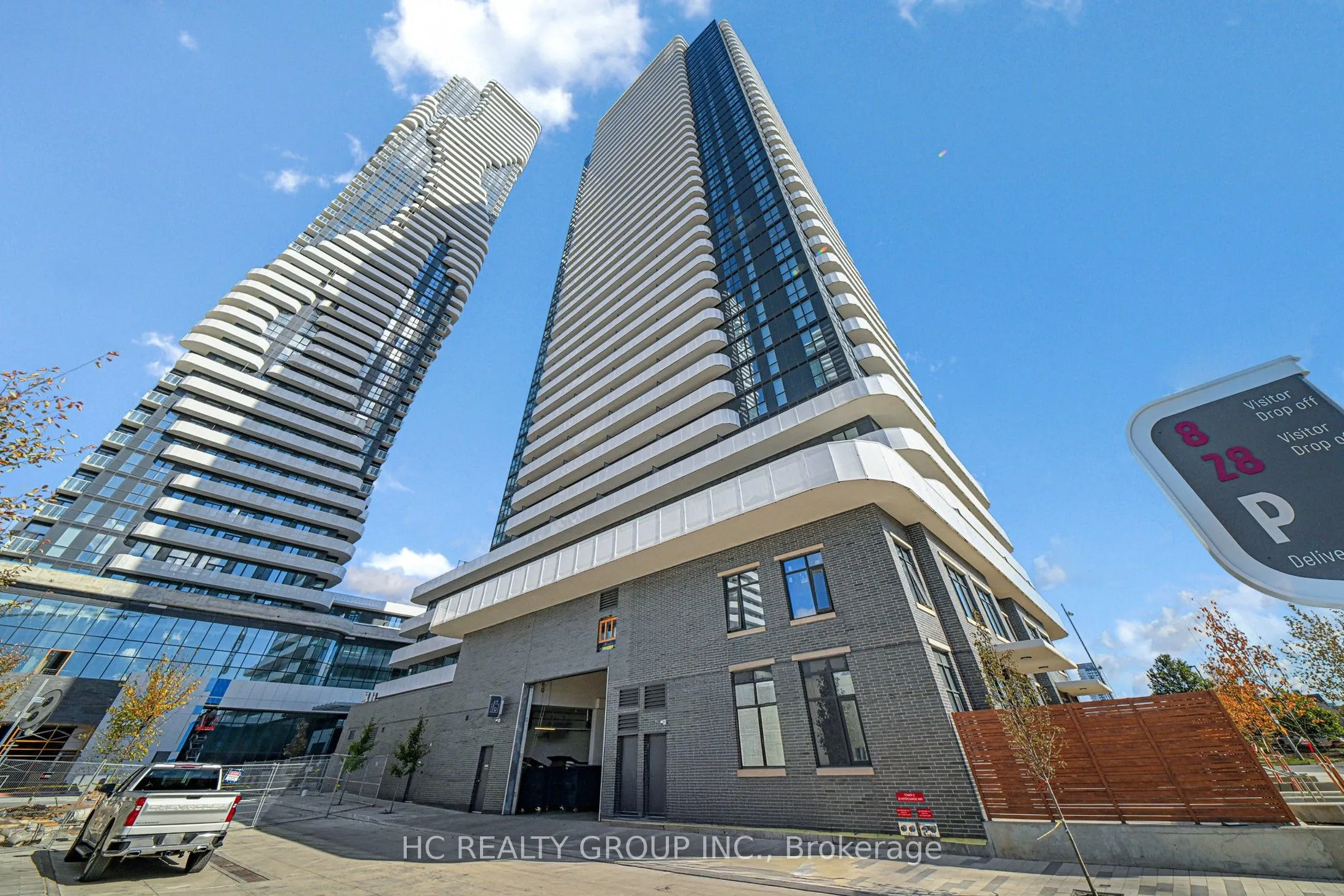 28 Interchange Way, #3816