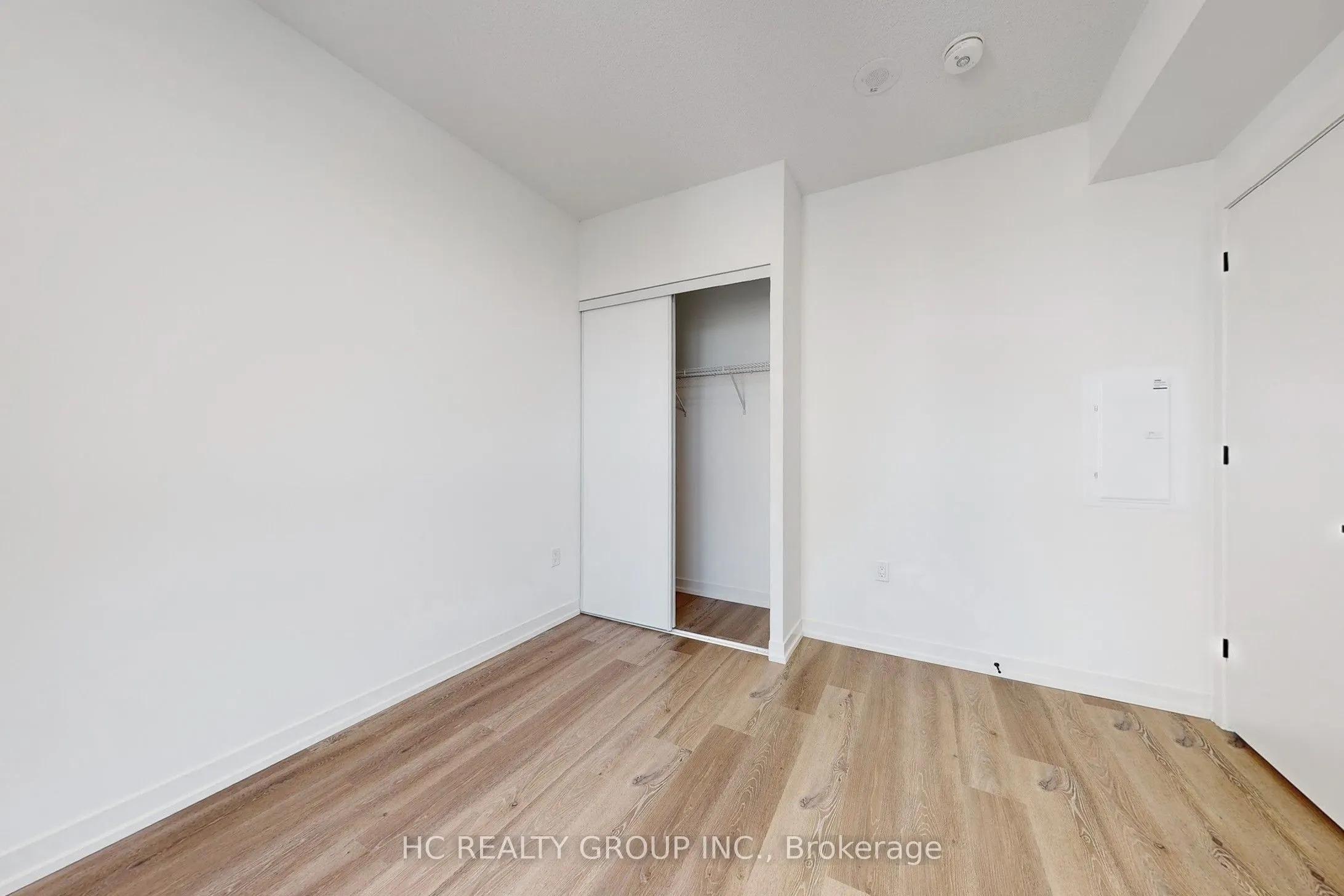 28 Interchange Way, #3816