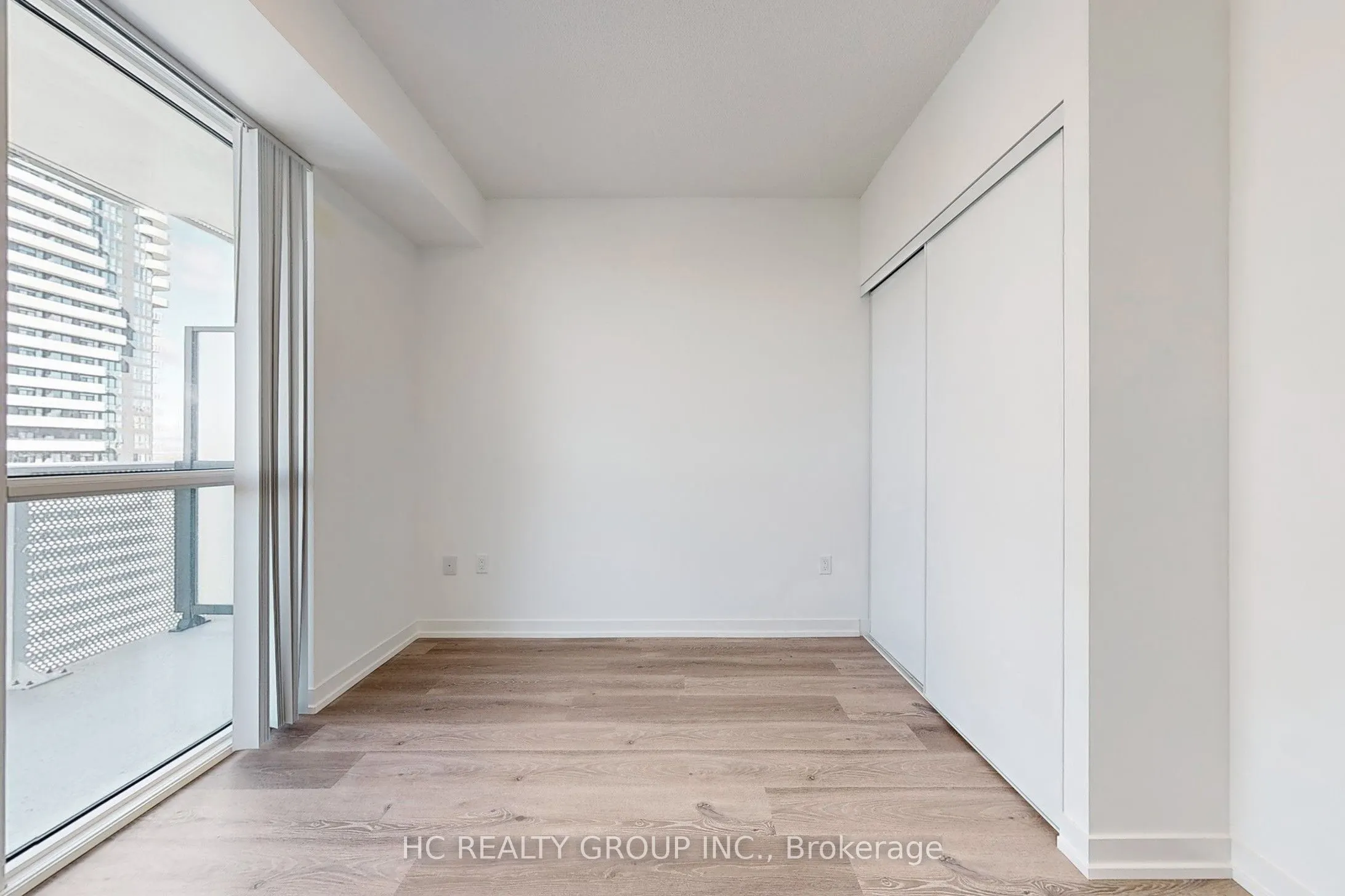 28 Interchange Way, #3816