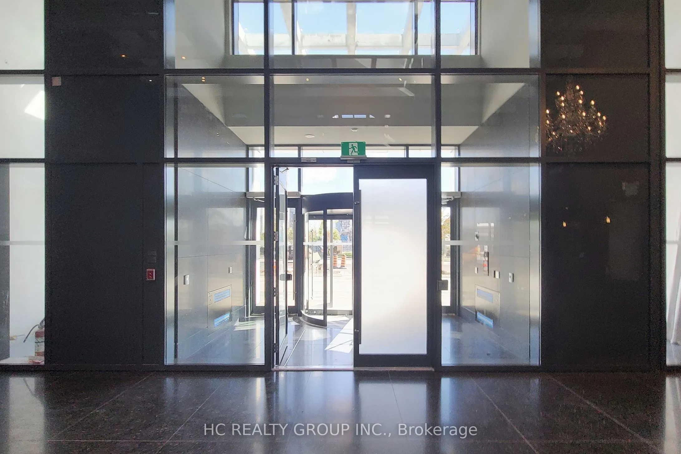 28 Interchange Way, #3816